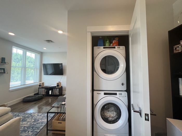 434 Mcgrath Hwy, Prospect Hill