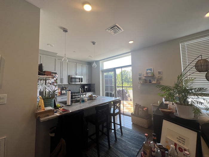 434 Mcgrath Hwy, Prospect Hill