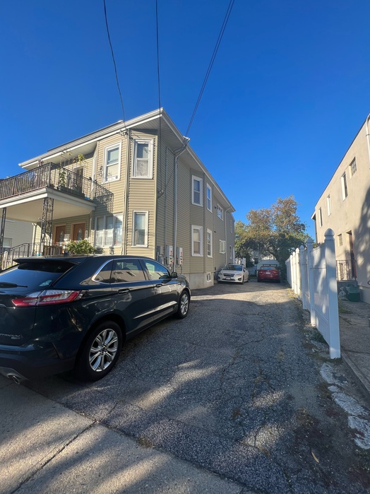 11 Bowdoin St, Arlington