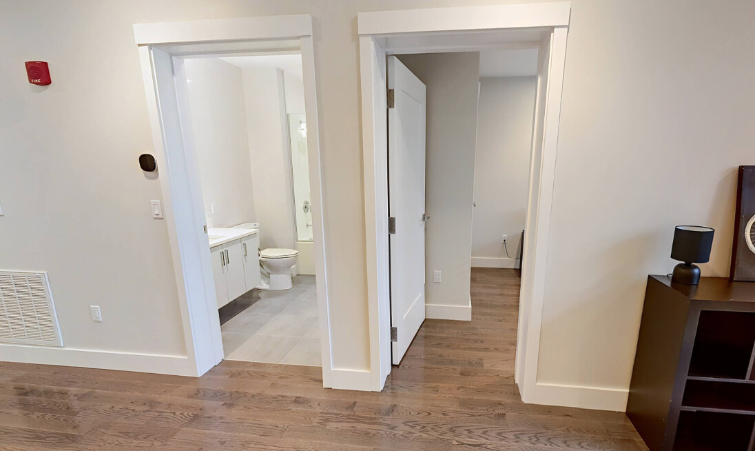 434 Mcgrath Hwy, Prospect Hill