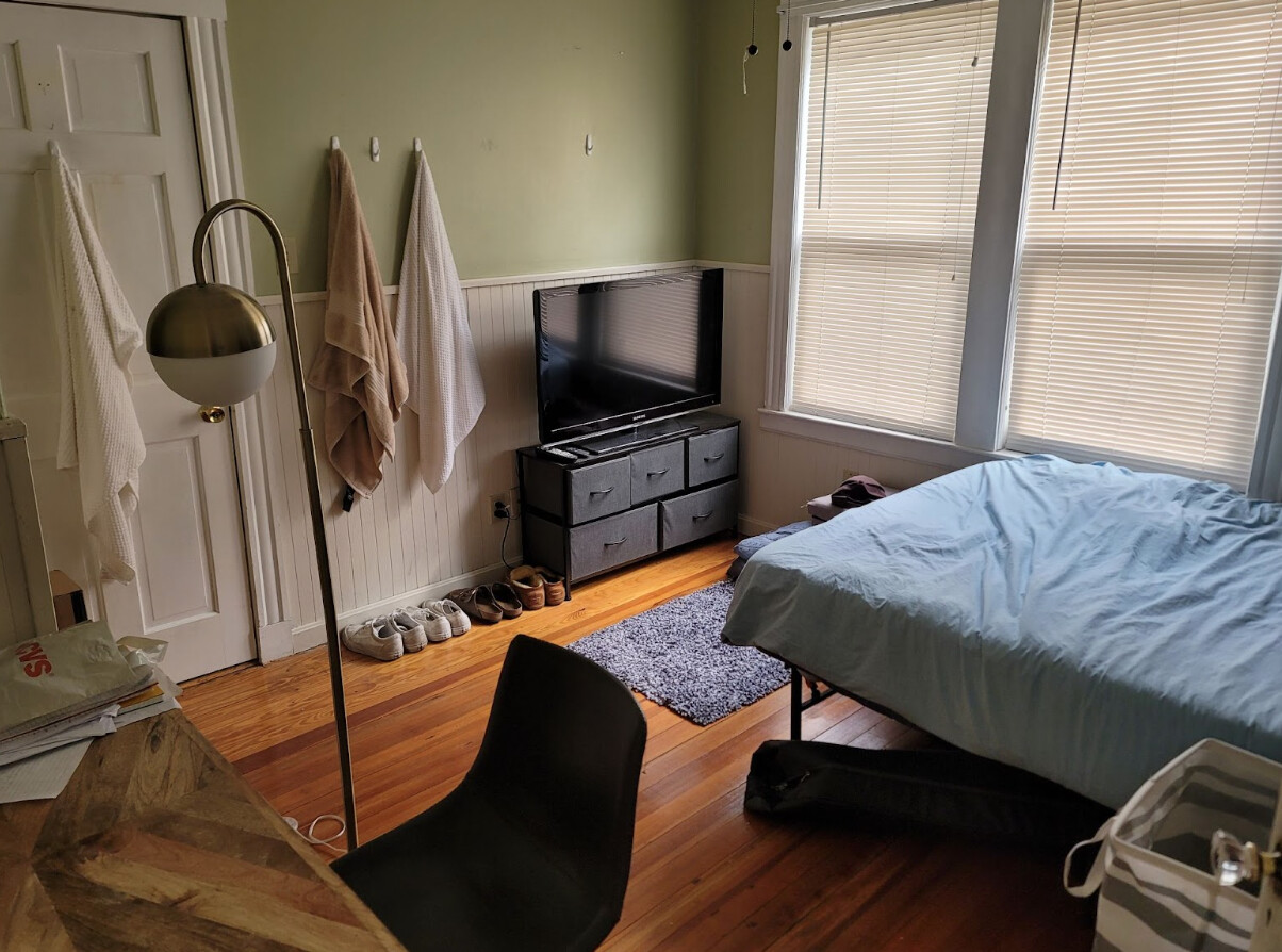 127 Hillsdale Rd, West Somerville