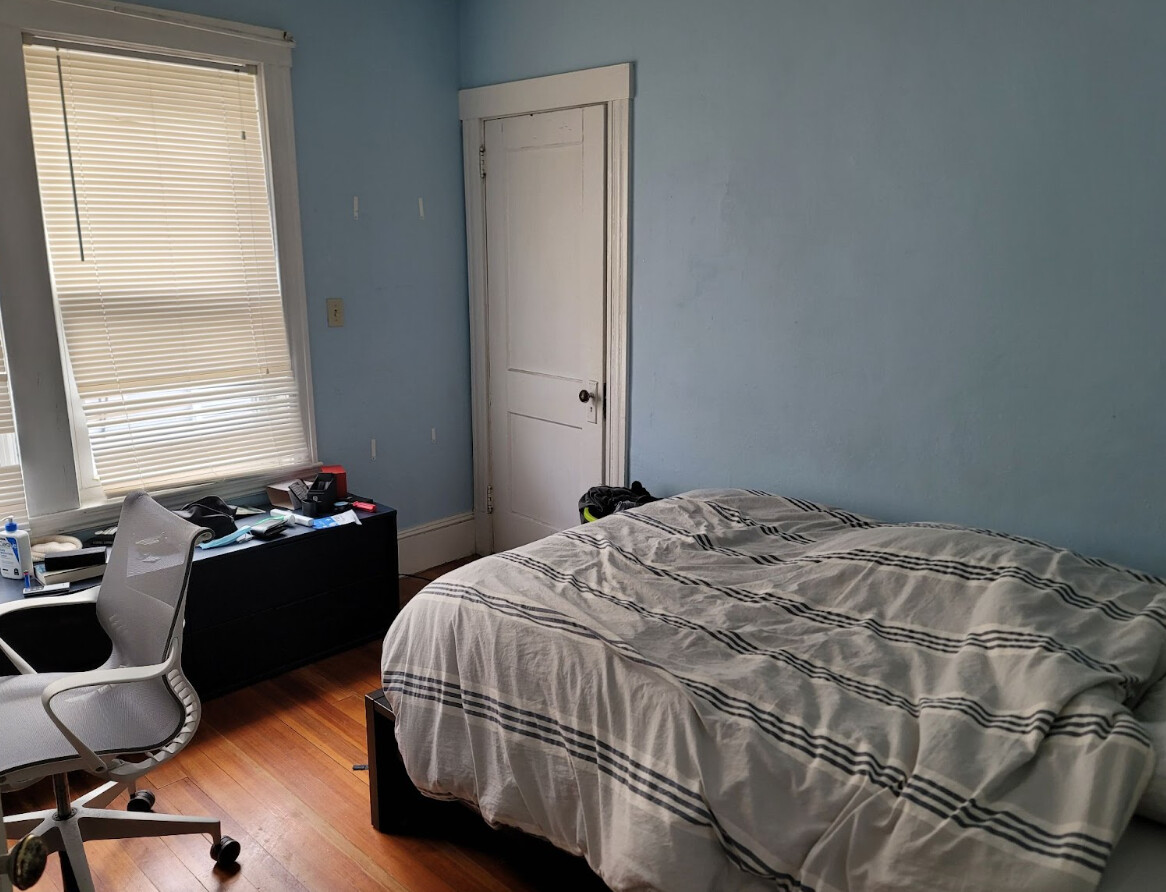 127 Hillsdale Rd, West Somerville