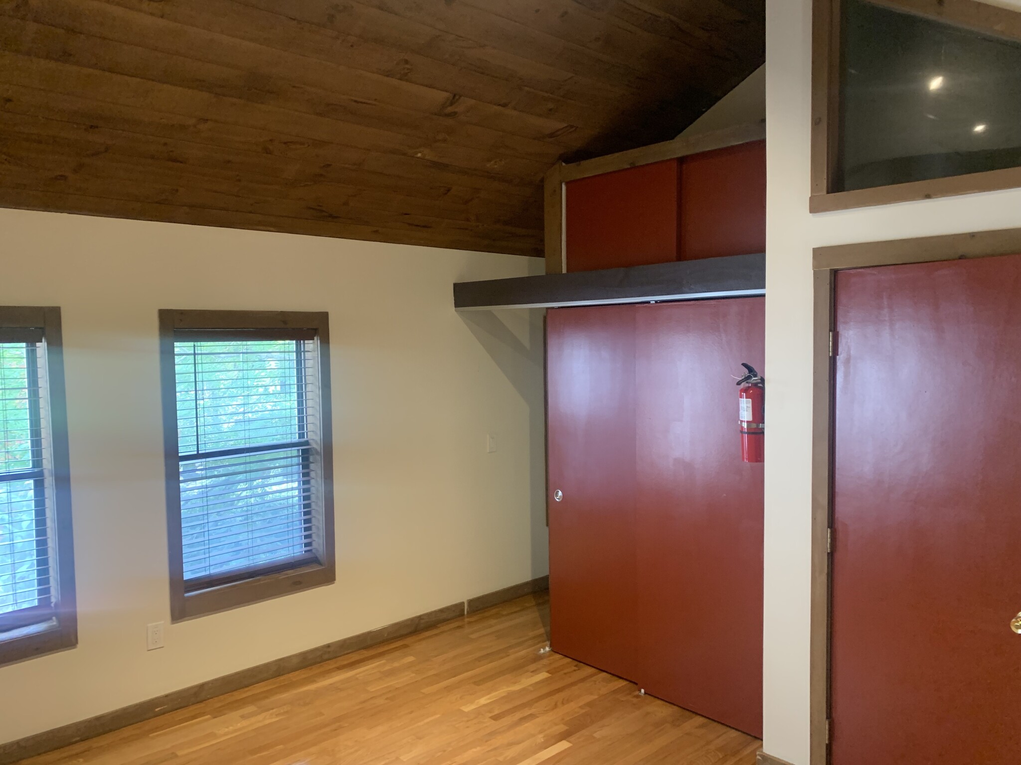 8 Lilac Ct, East Cambridge