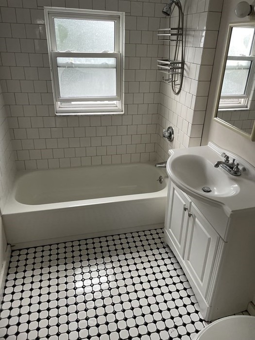 11 Granite St, Cambridgeport