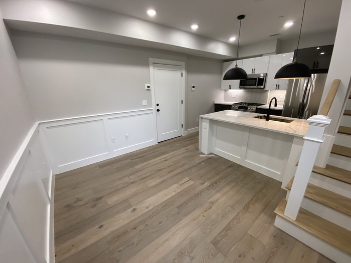 302 Somerville Ave, Union Square