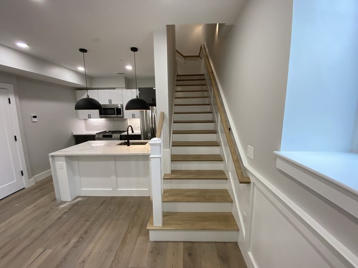 302 Somerville Ave, Union Square