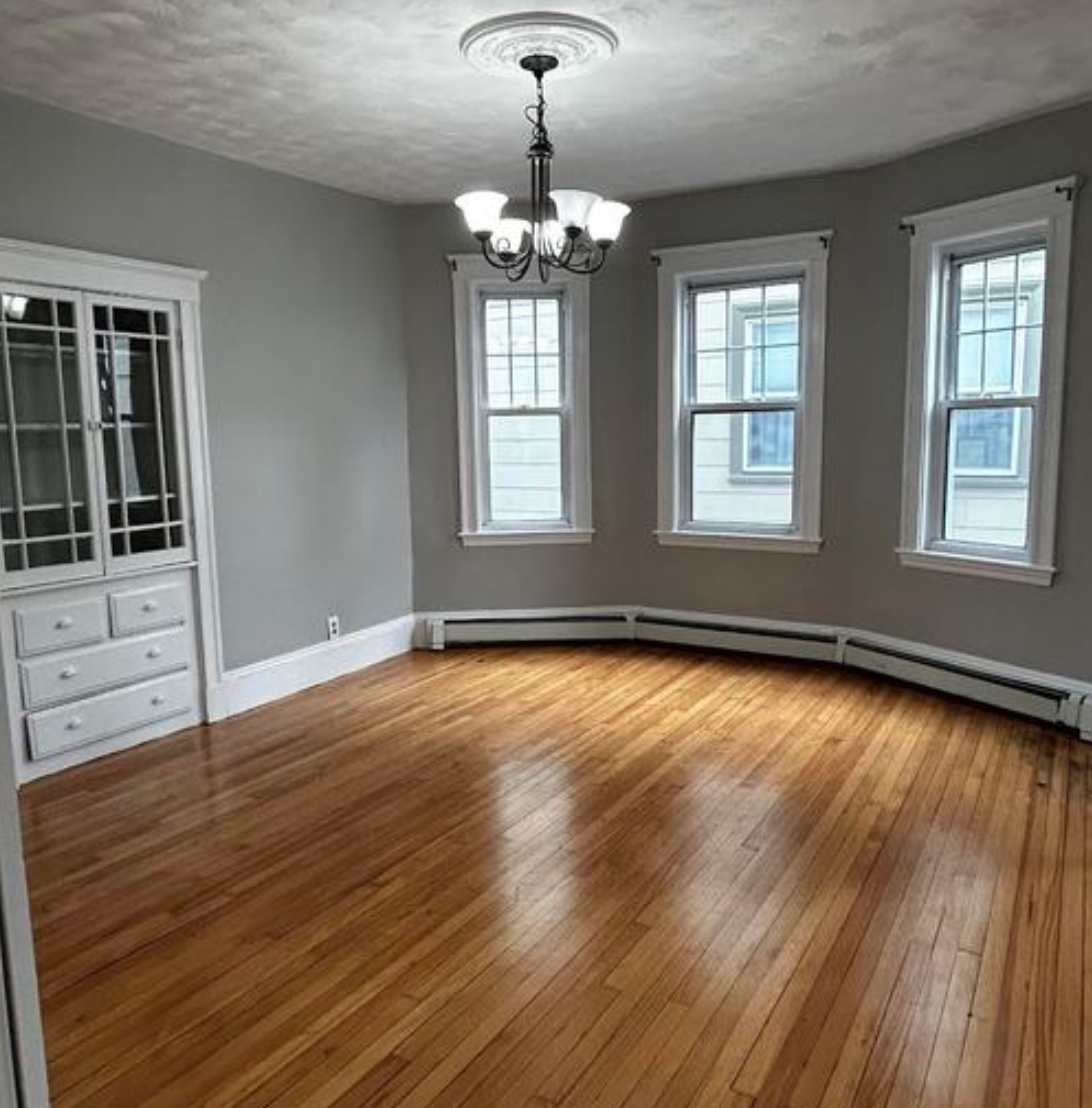 52 Bowdoin St, South Medford