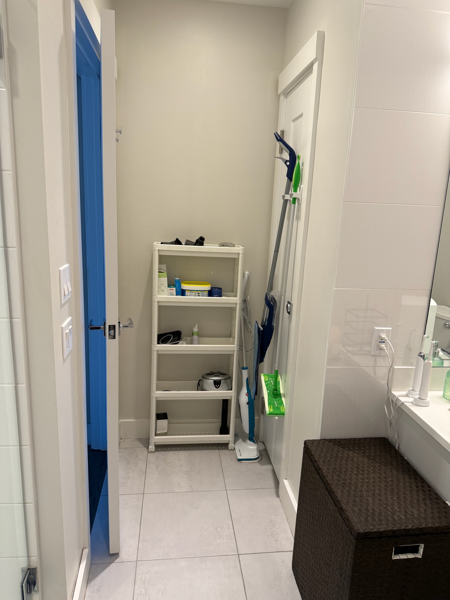 Photos of apartment on McGrath Hwy,Somerville MA 02143