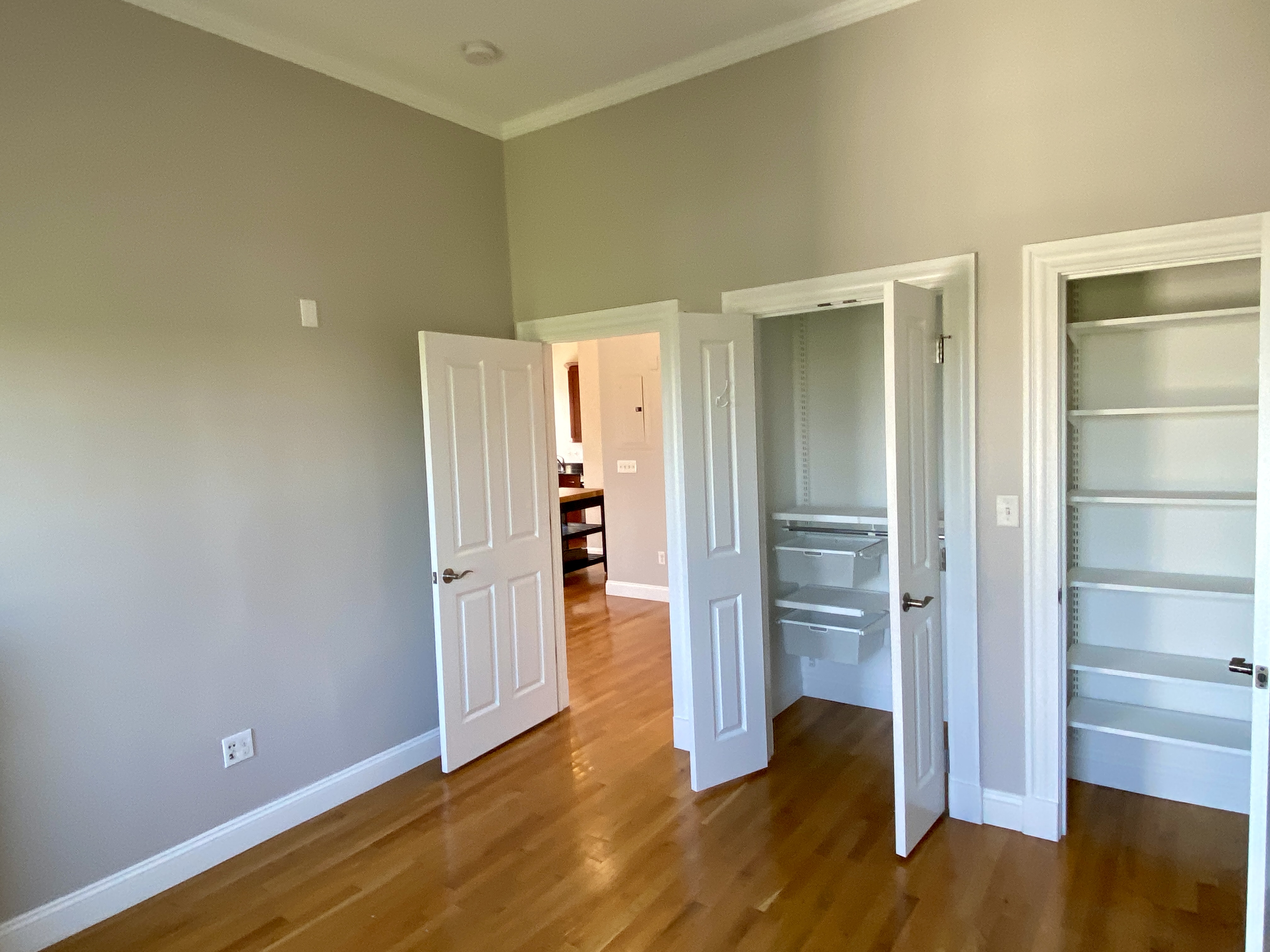 Photos of apartment on Magazine St.,Cambridge MA 02139