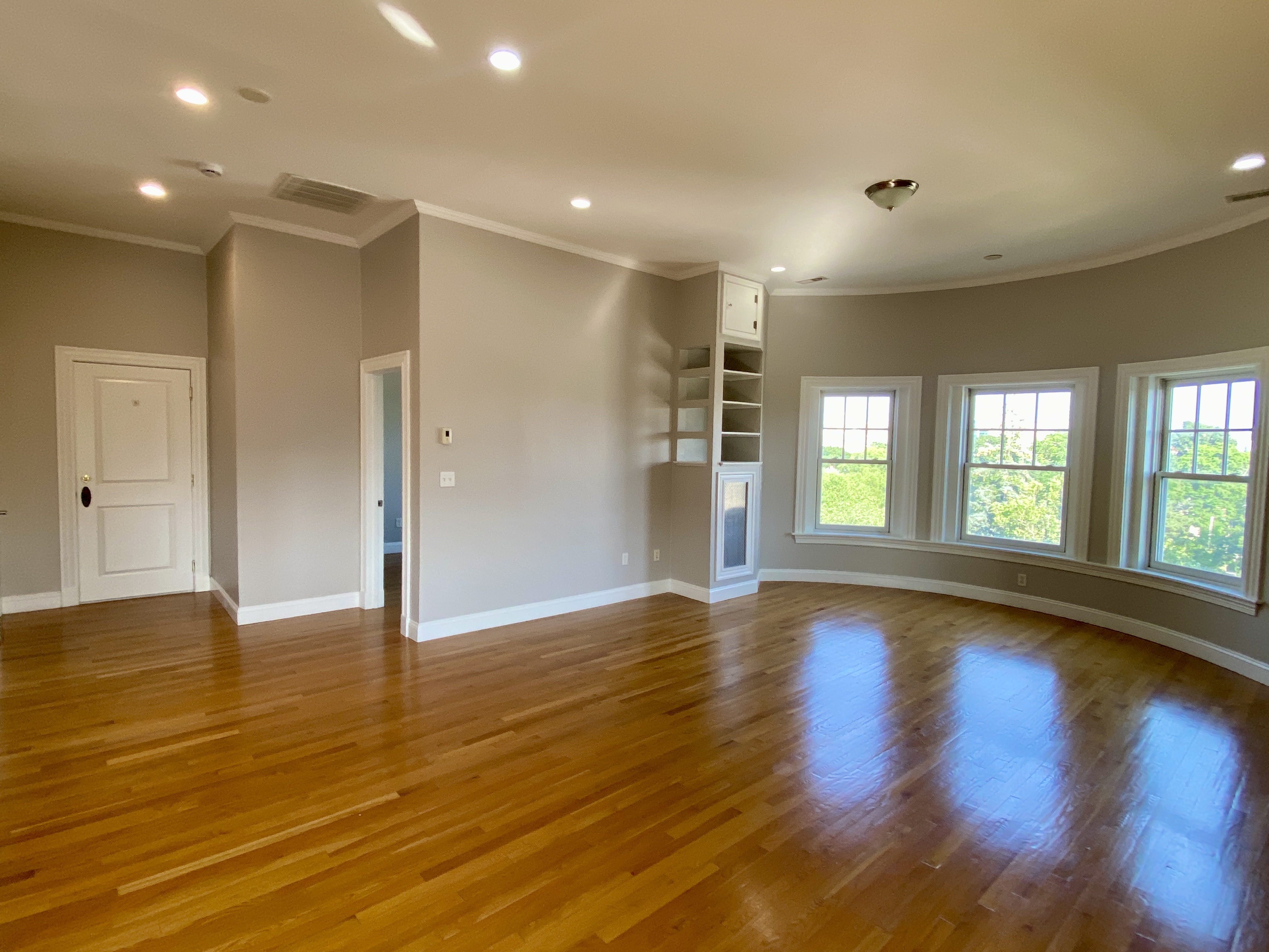 Photos of apartment on Magazine St.,Cambridge MA 02139