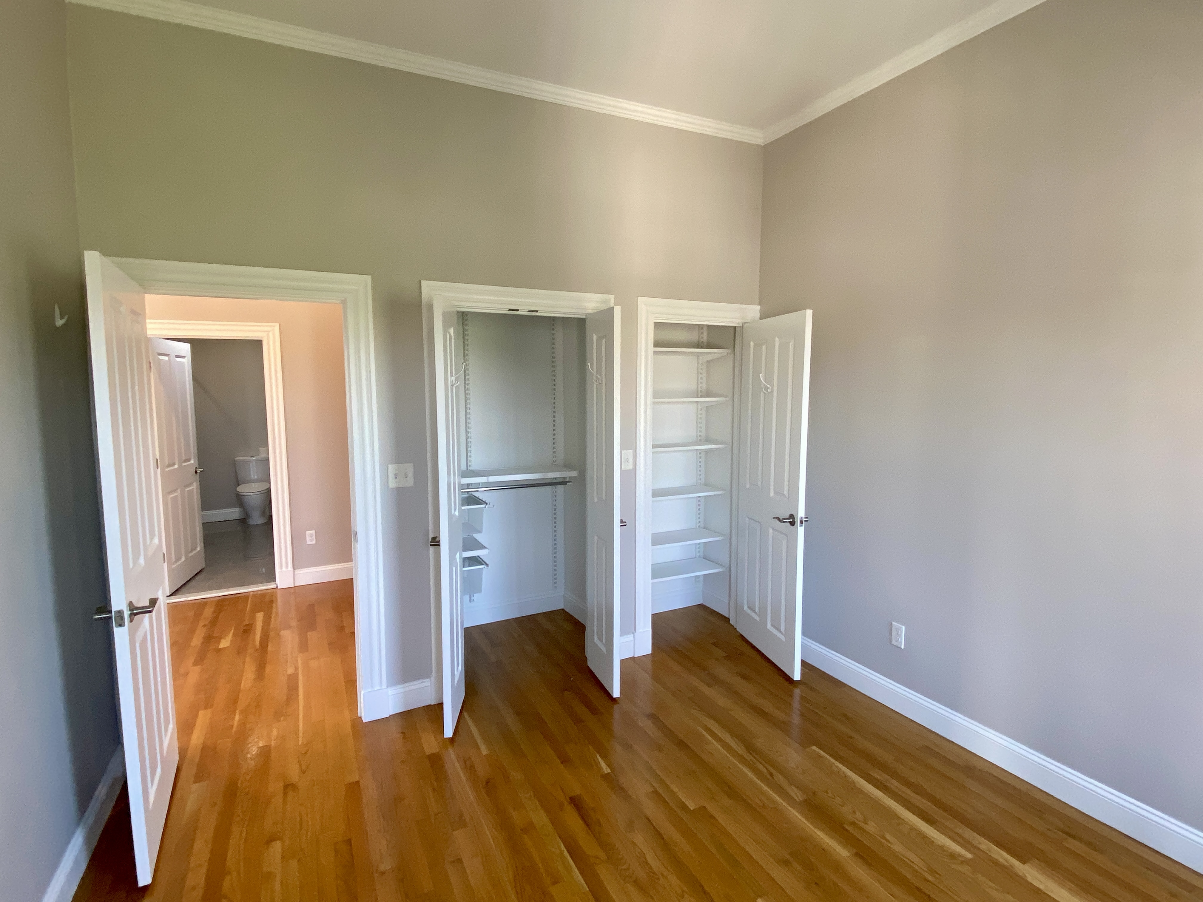 Photos of apartment on Magazine St.,Cambridge MA 02139