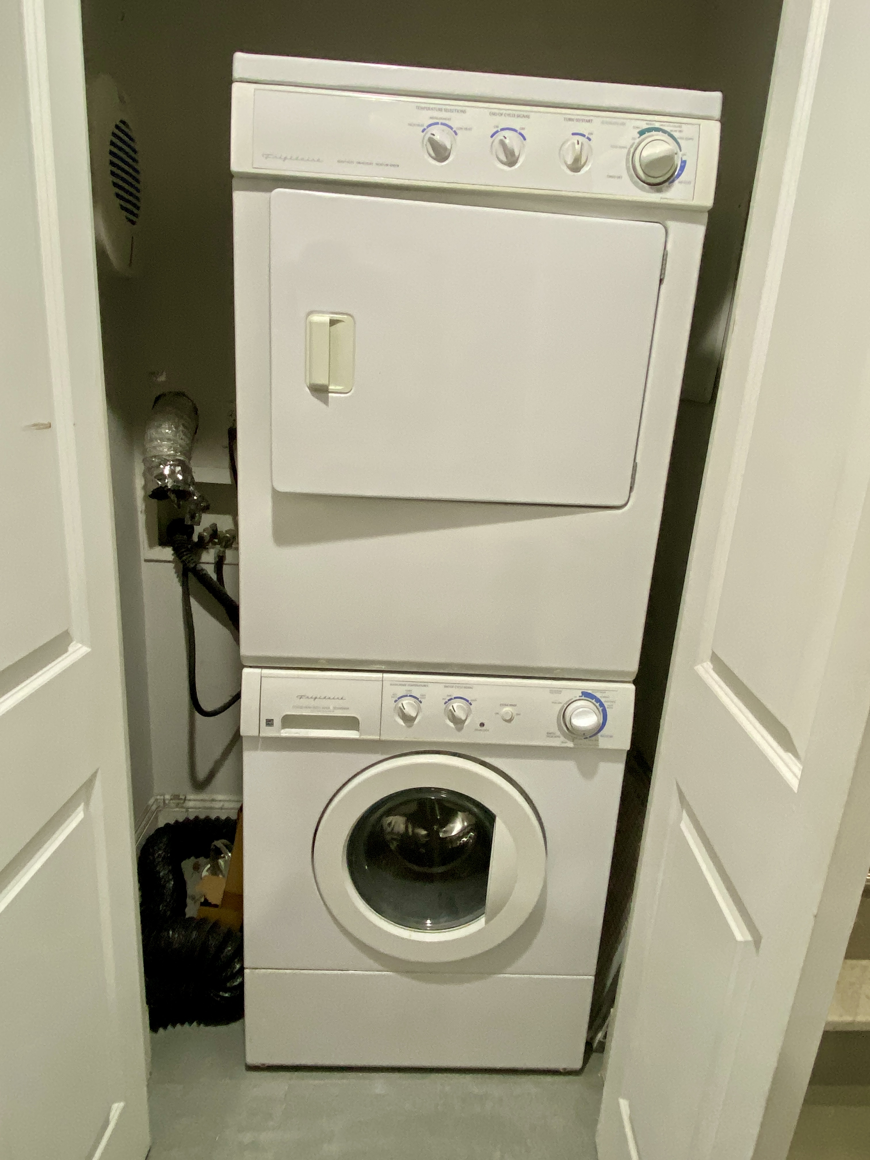 Photos of apartment on Magazine St.,Cambridge MA 02139