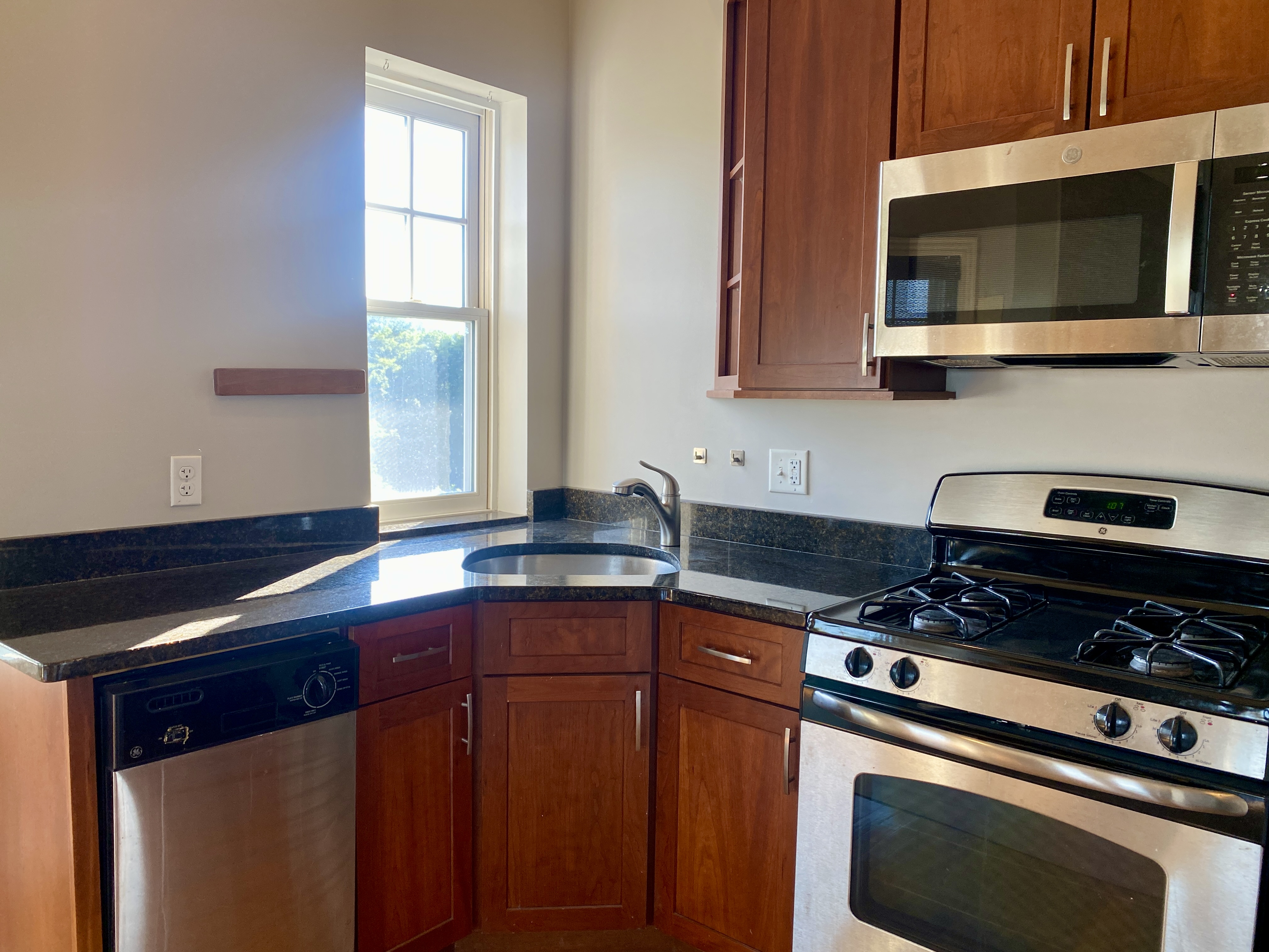 Photos of apartment on Magazine St.,Cambridge MA 02139