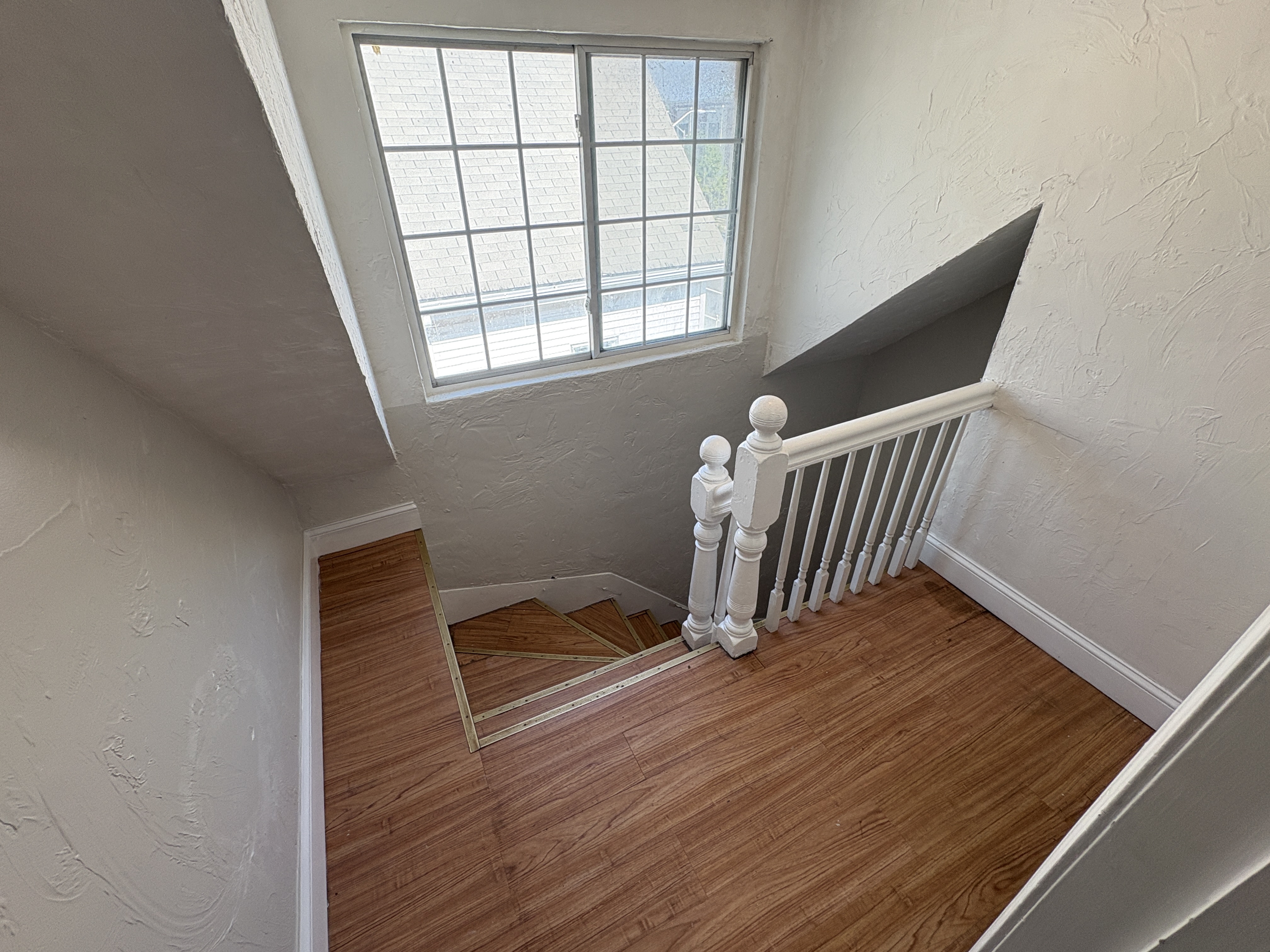 Photos of apartment on Massachusetts Ave.,Cambridge MA 02140