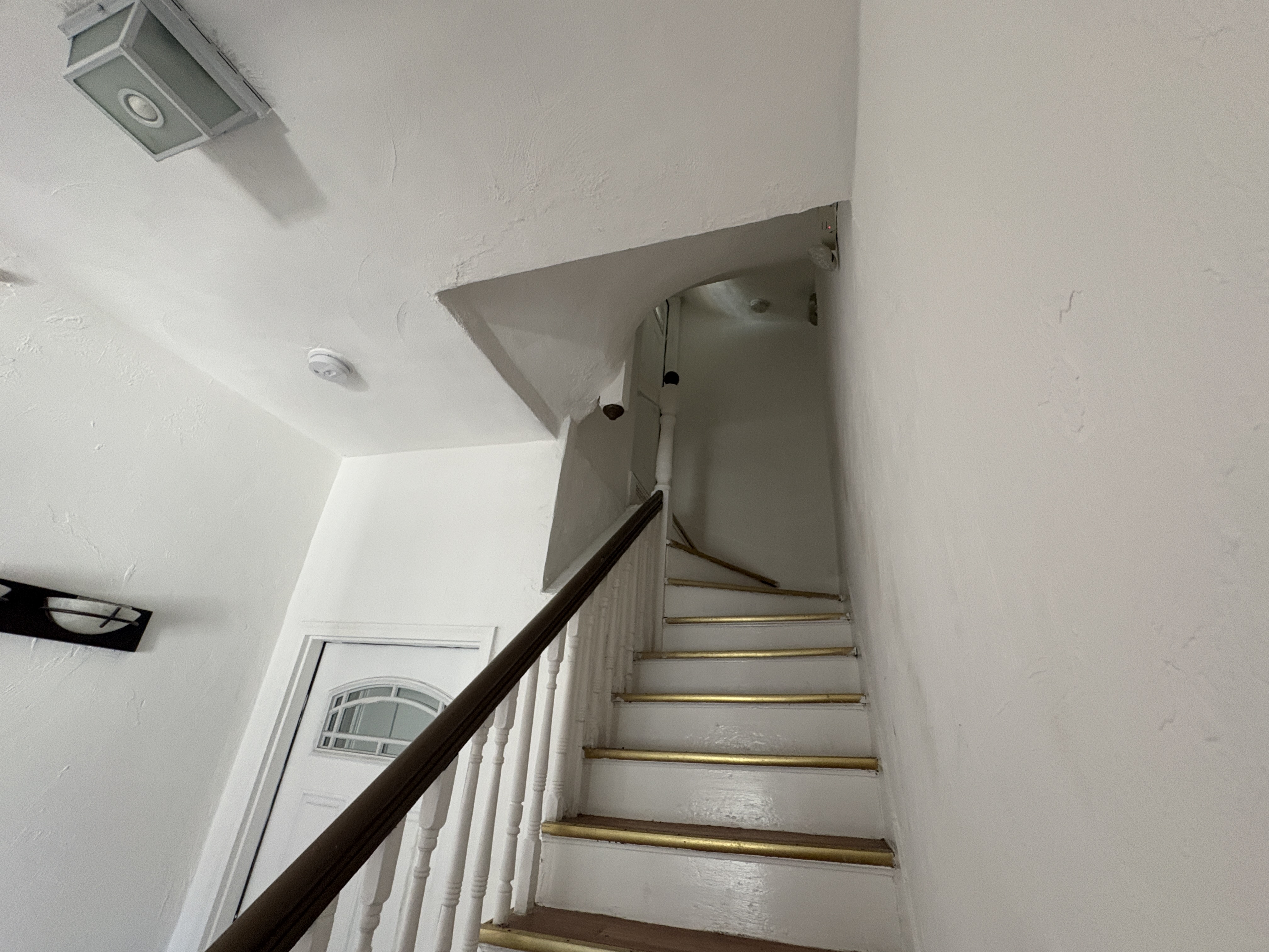 Photos of apartment on Massachusetts Ave.,Cambridge MA 02140