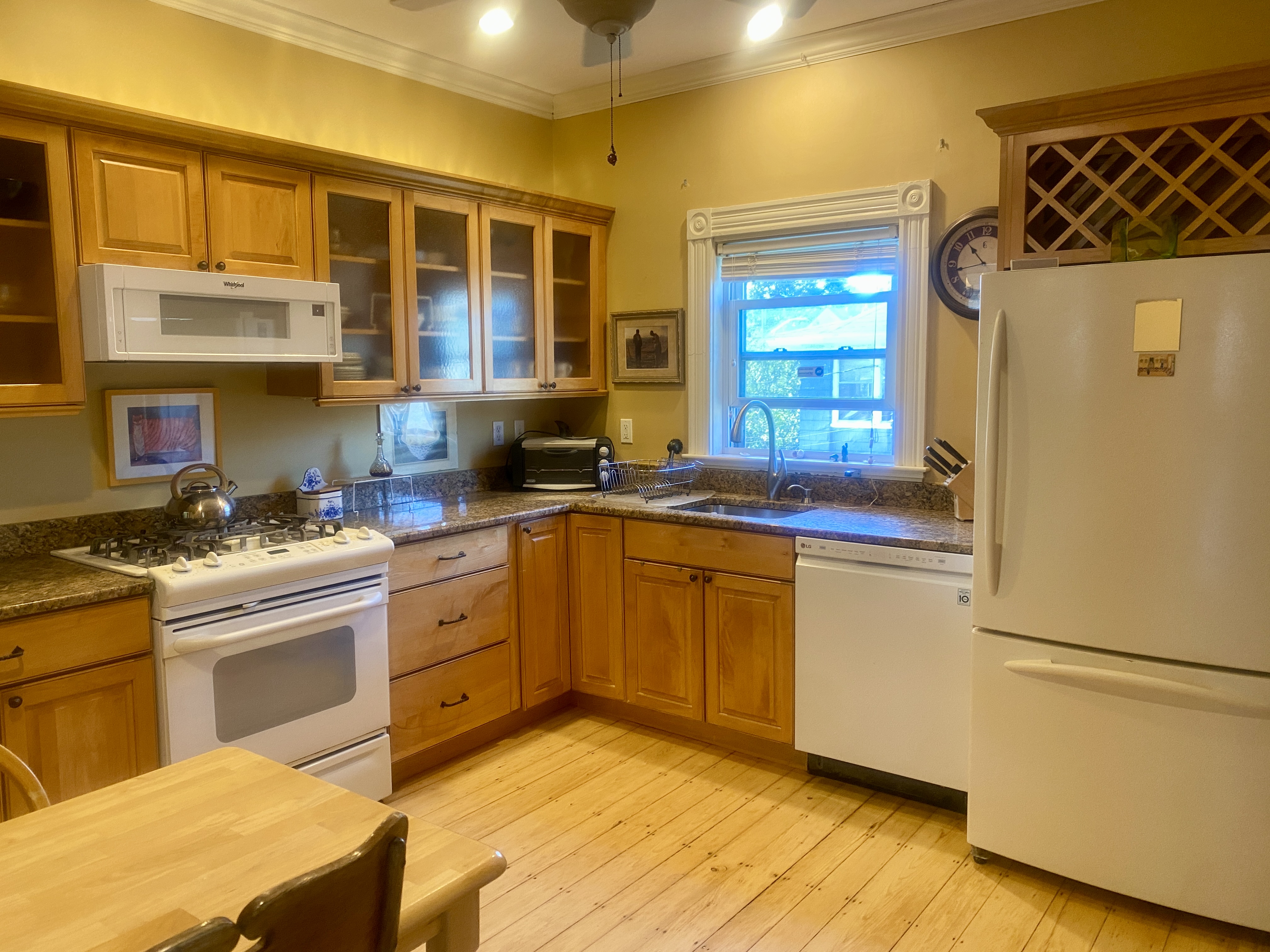 Pictures of  property for rent on Boston Ave., Medford, MA 02155