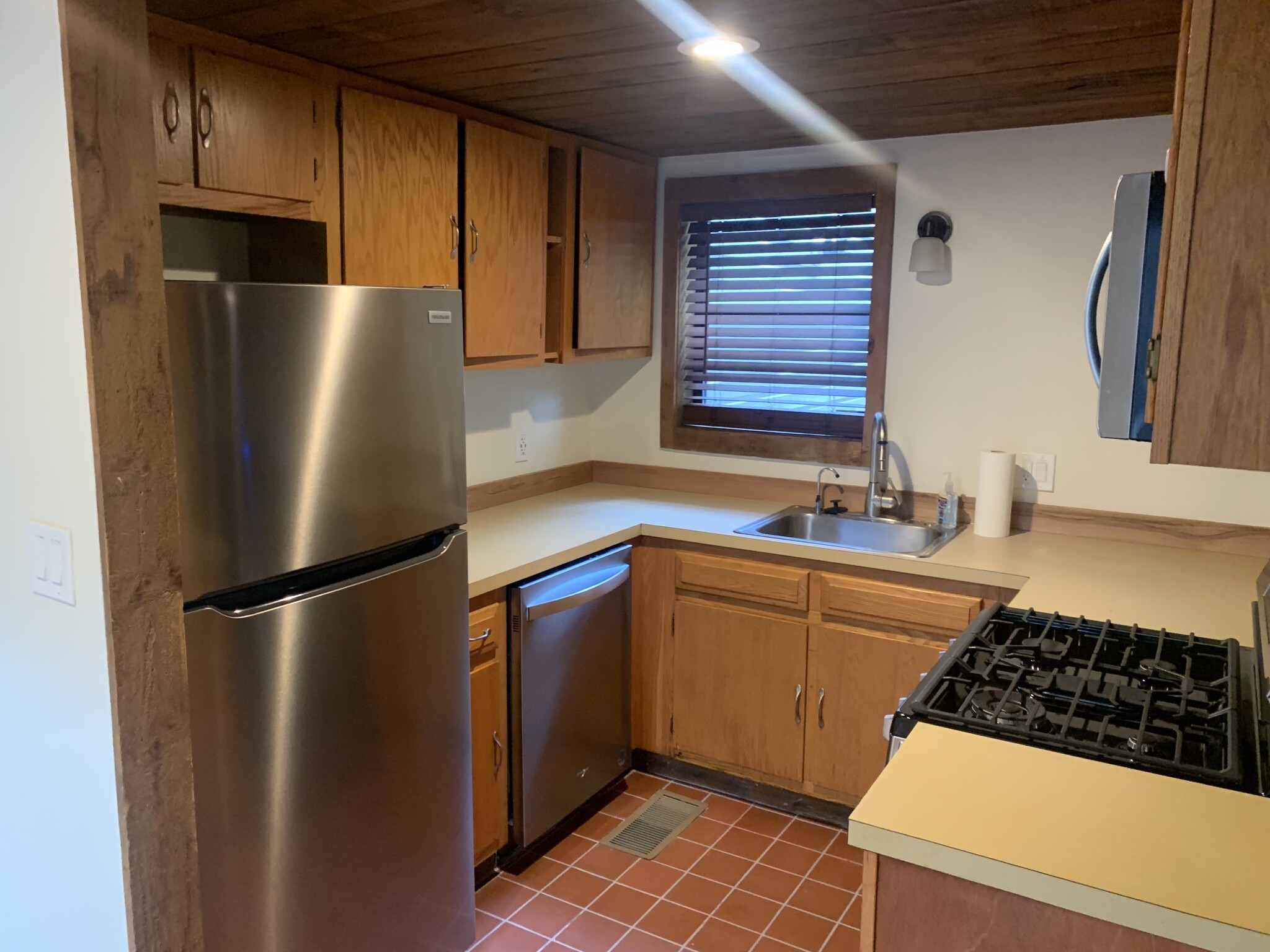 8 Lilac Ct, East Cambridge