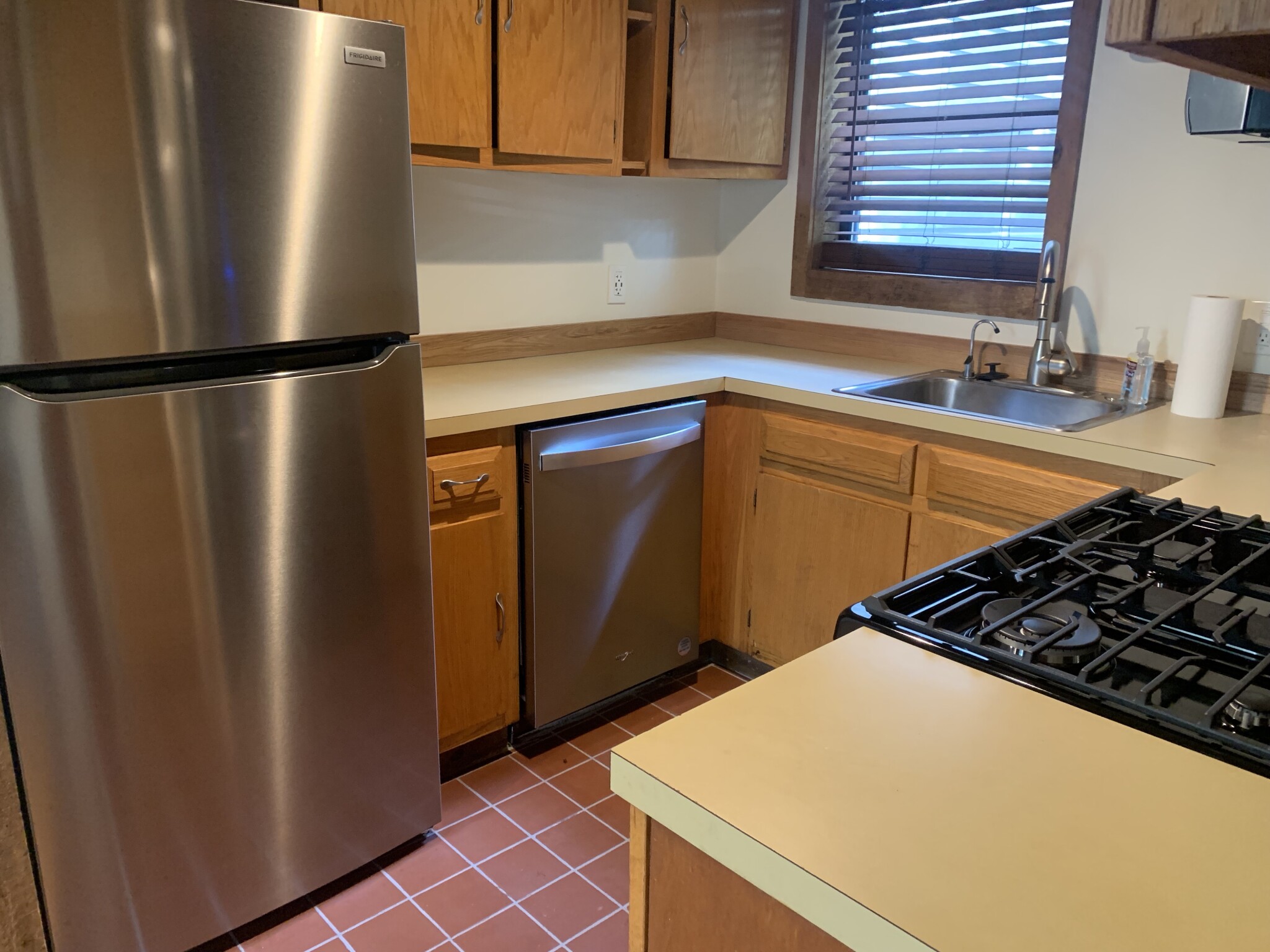 8 Lilac Ct, East Cambridge