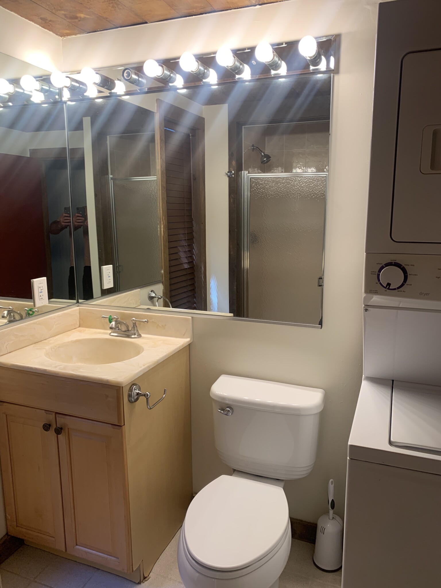 8 Lilac Ct, East Cambridge