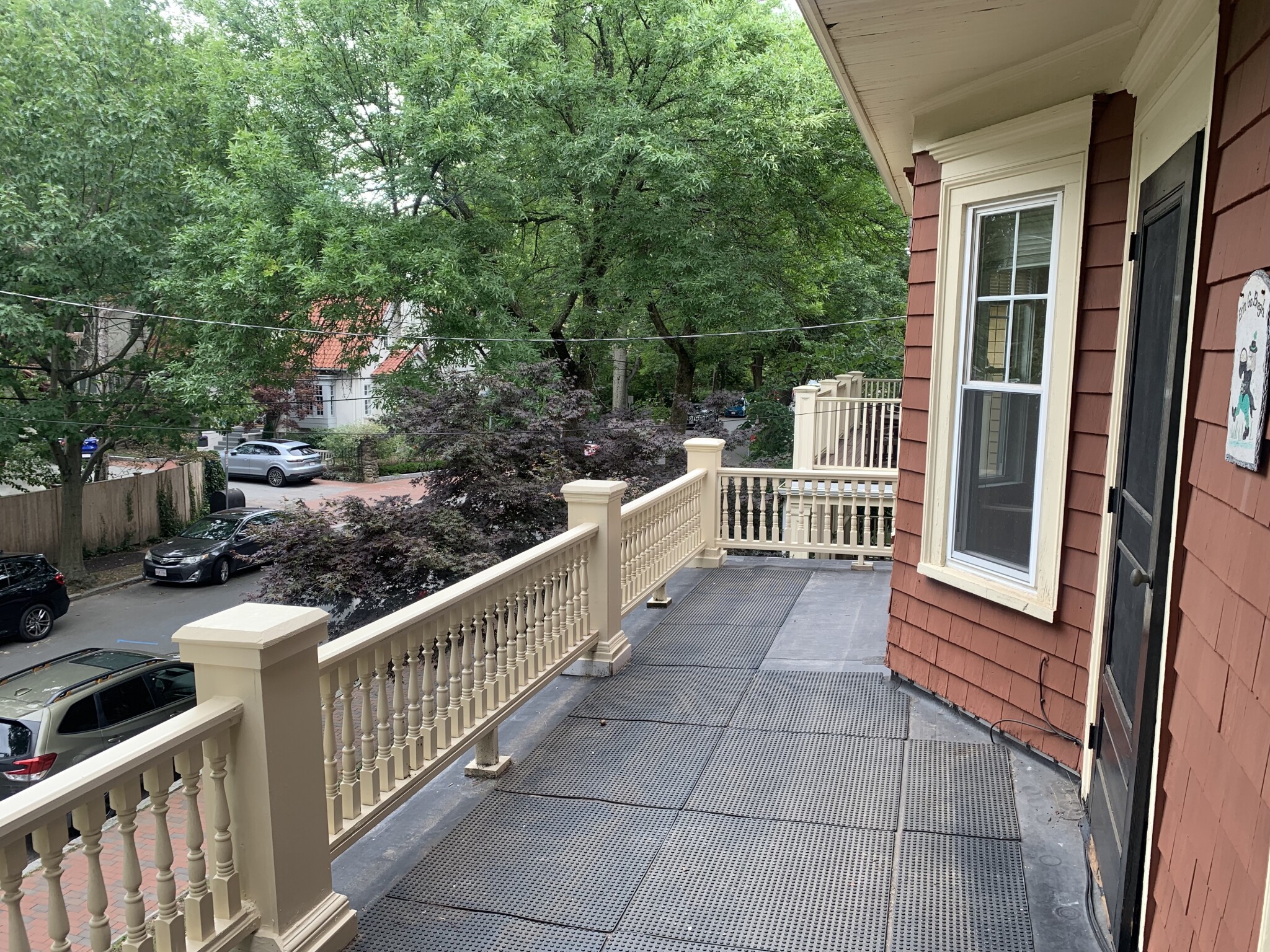 86 Lexington Ave, Huron Village