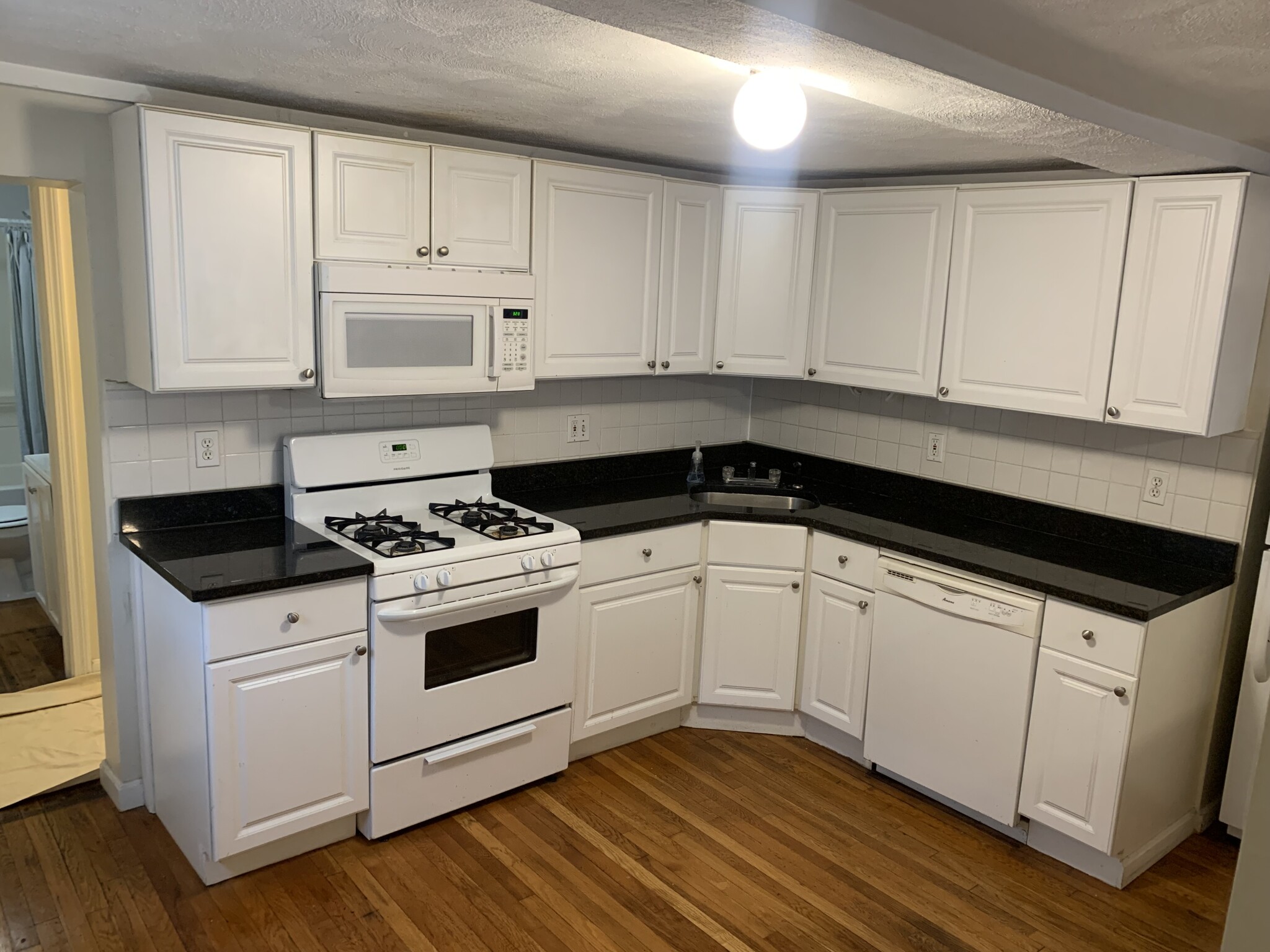 126 Thorndike, East Cambridge