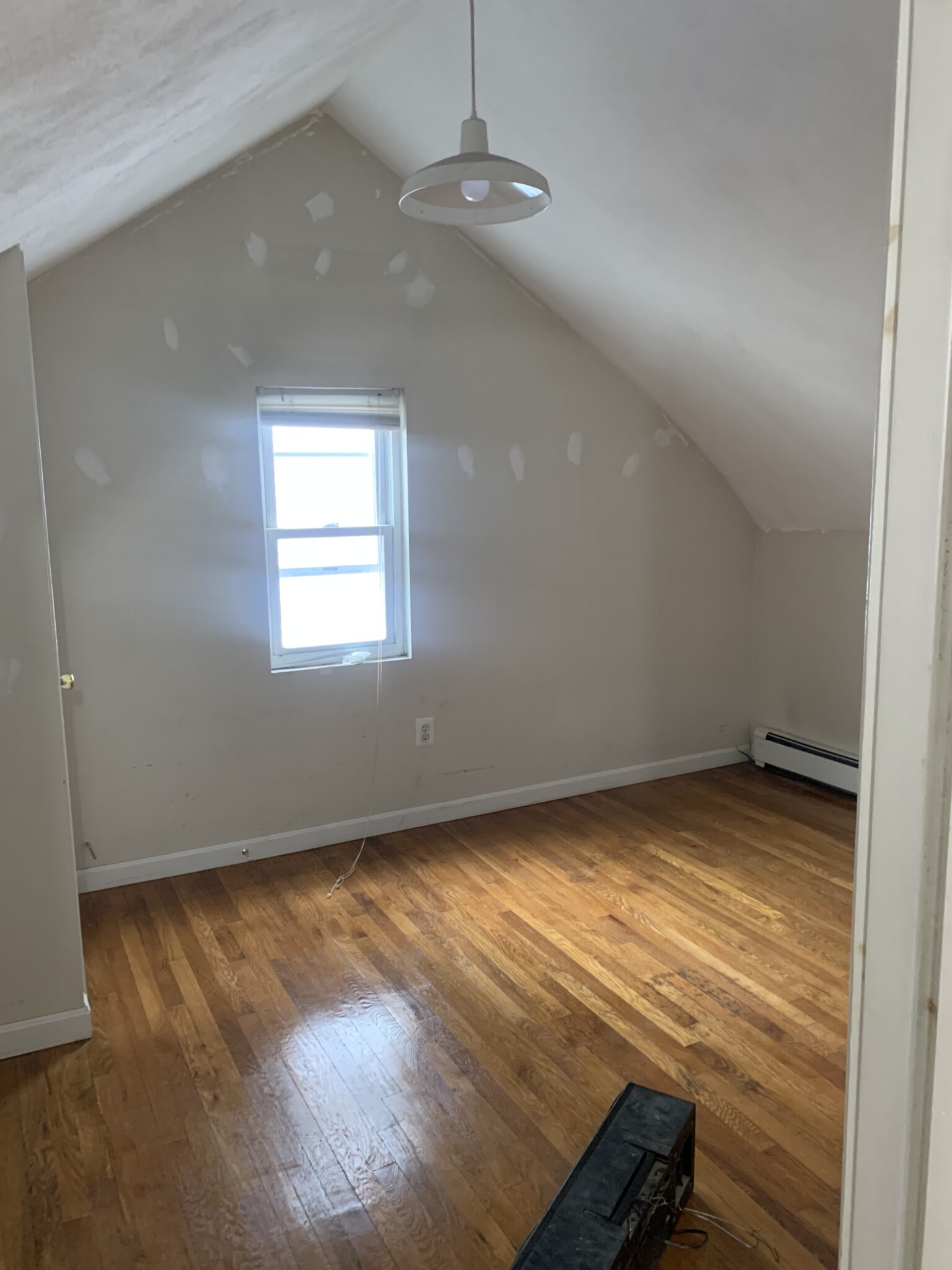 126 Thorndike, East Cambridge