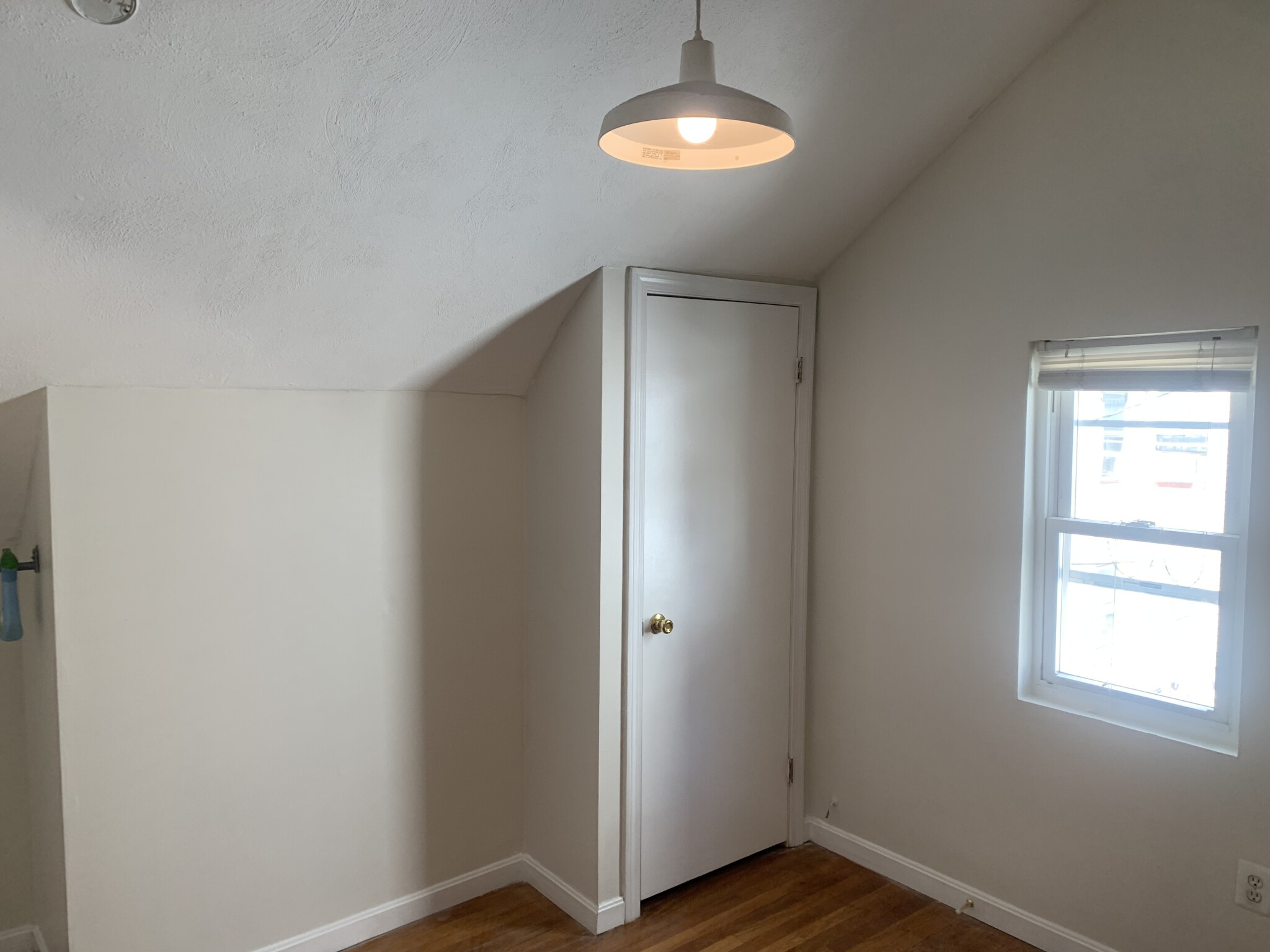 126 Thorndike, East Cambridge