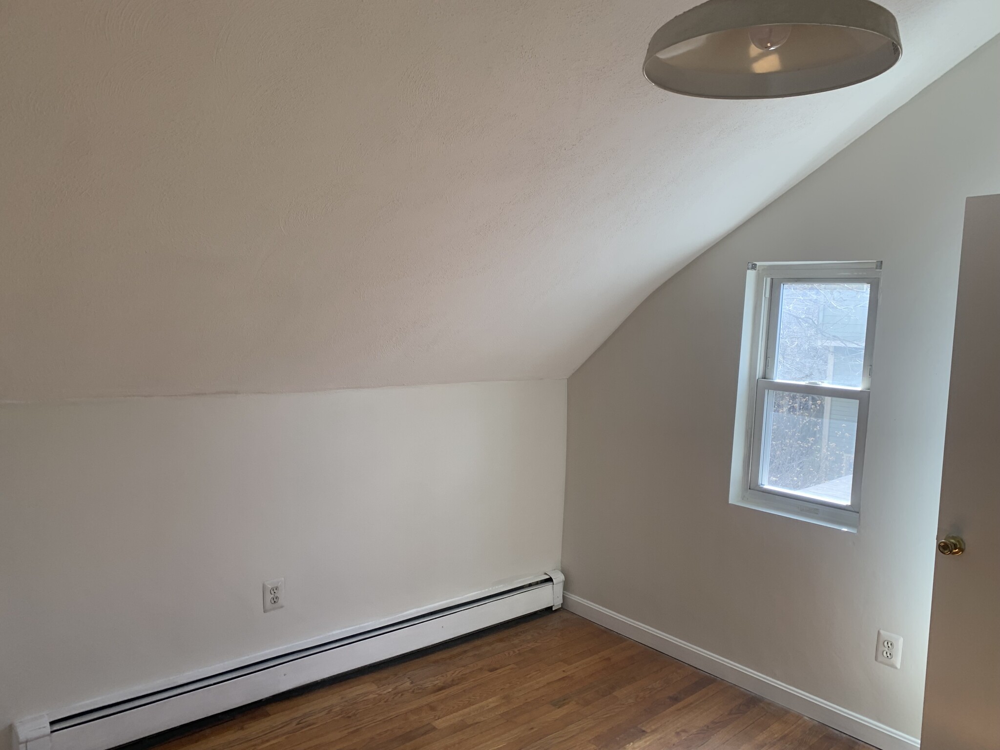 126 Thorndike, East Cambridge