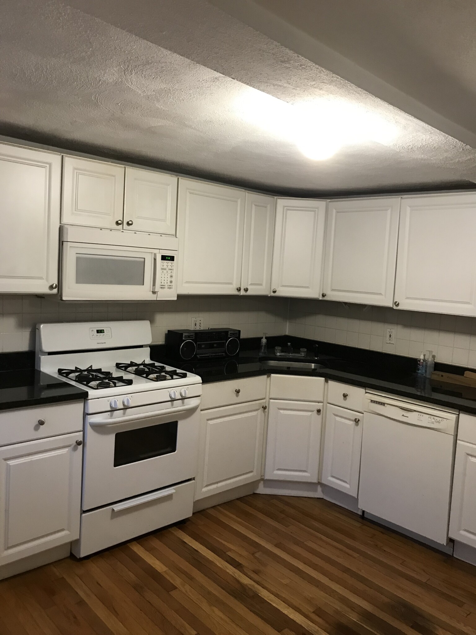 126 Thorndike, East Cambridge