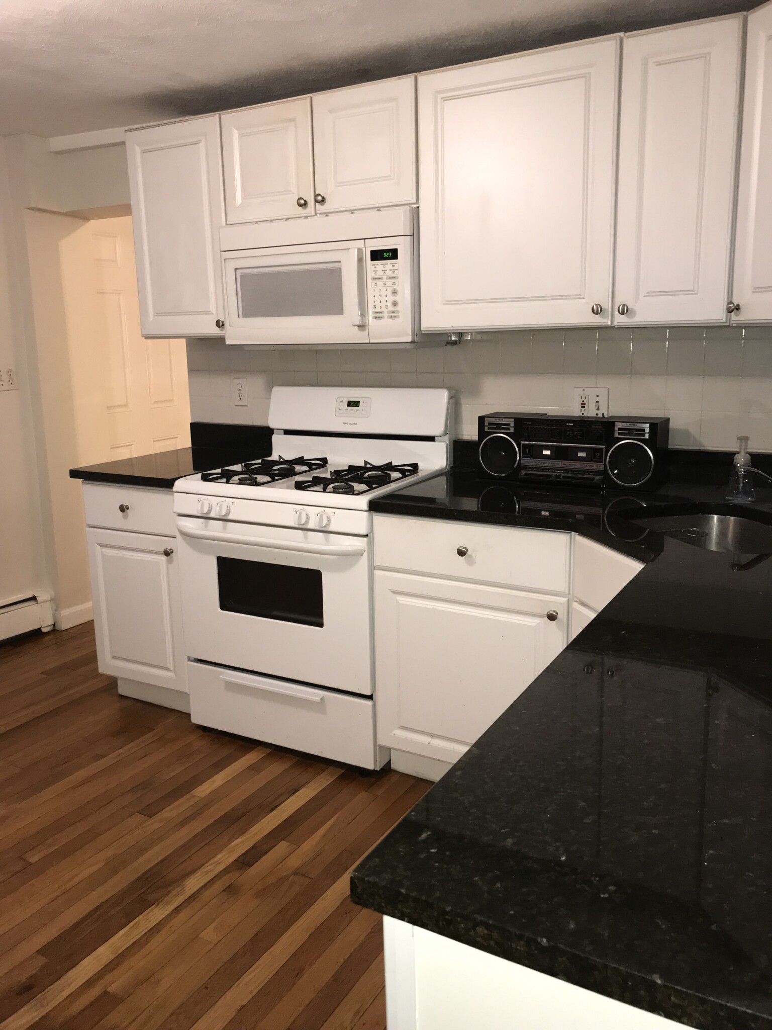 126 Thorndike, East Cambridge