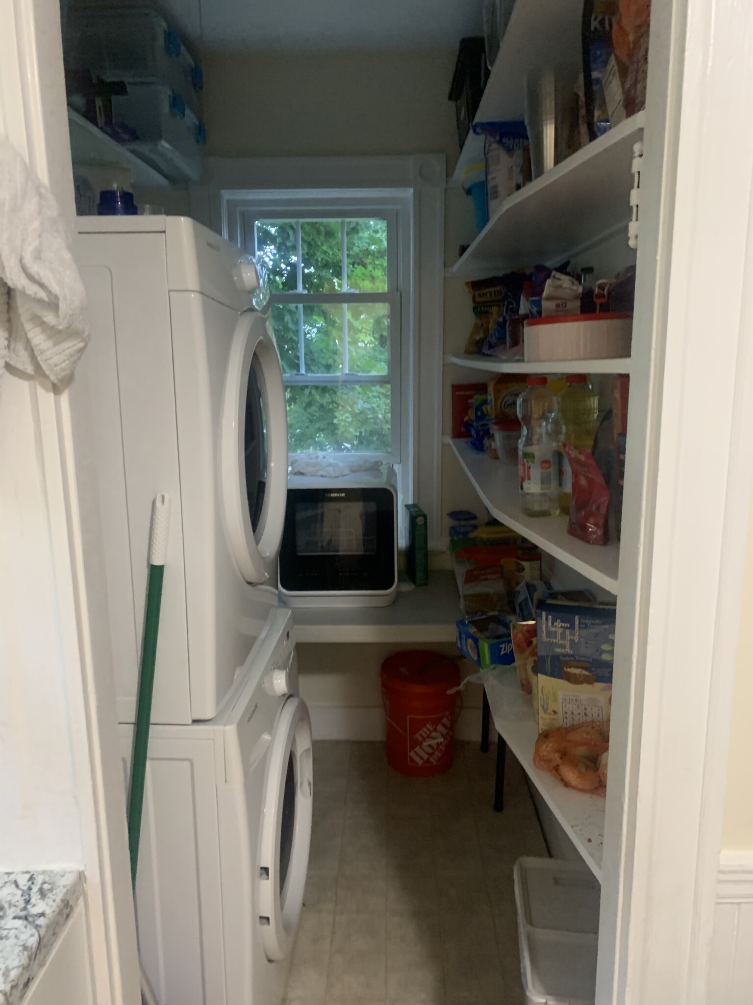 86 Lexington Ave, Huron Village