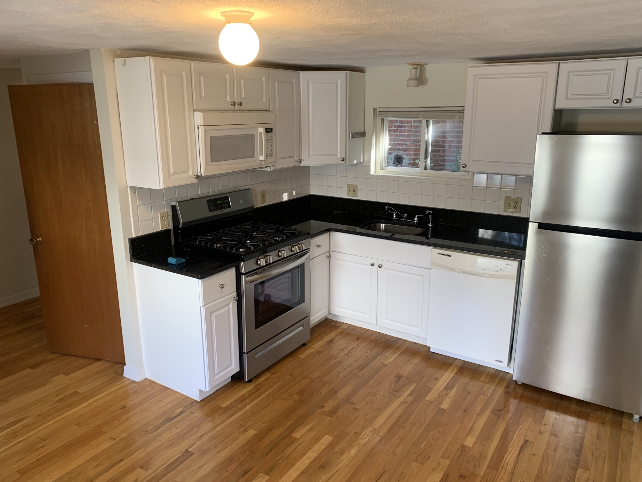 142 Thorndike St, East Cambridge