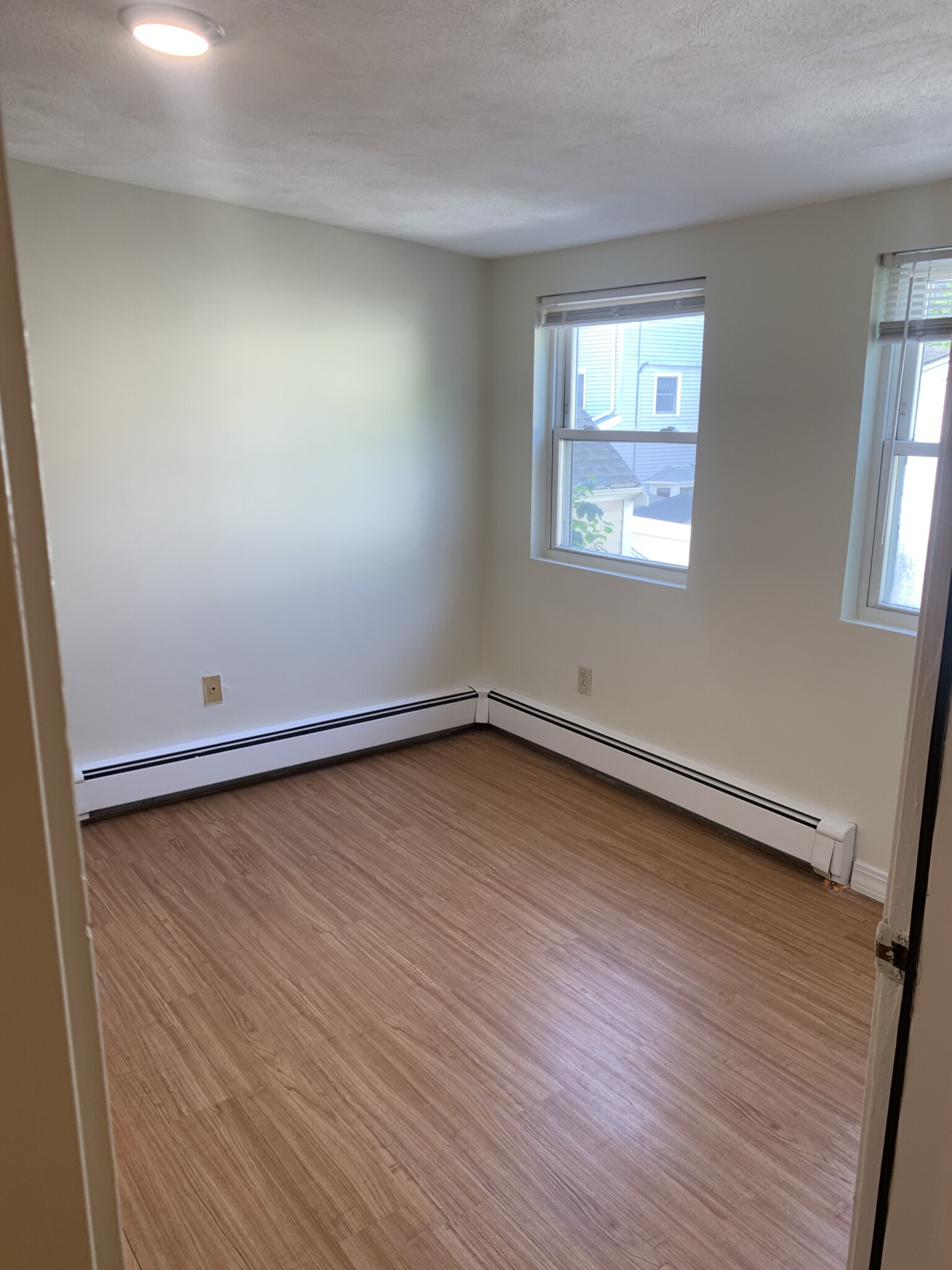 142 Thorndike St, East Cambridge