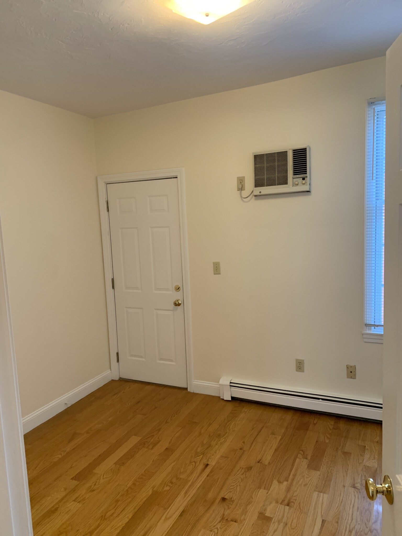 202 Hurley St, East Cambridge