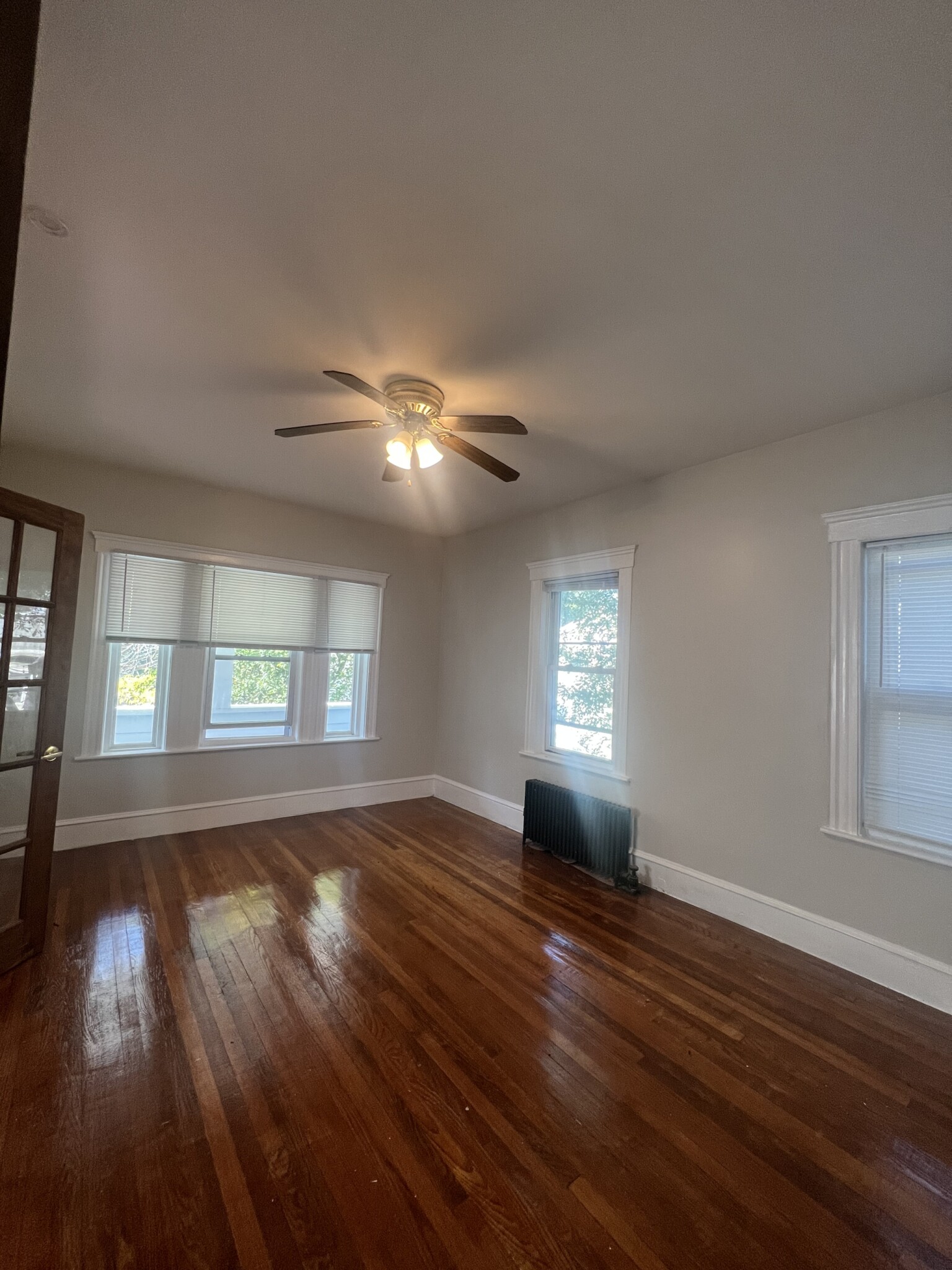 126 Rhinecliff St, Arlington