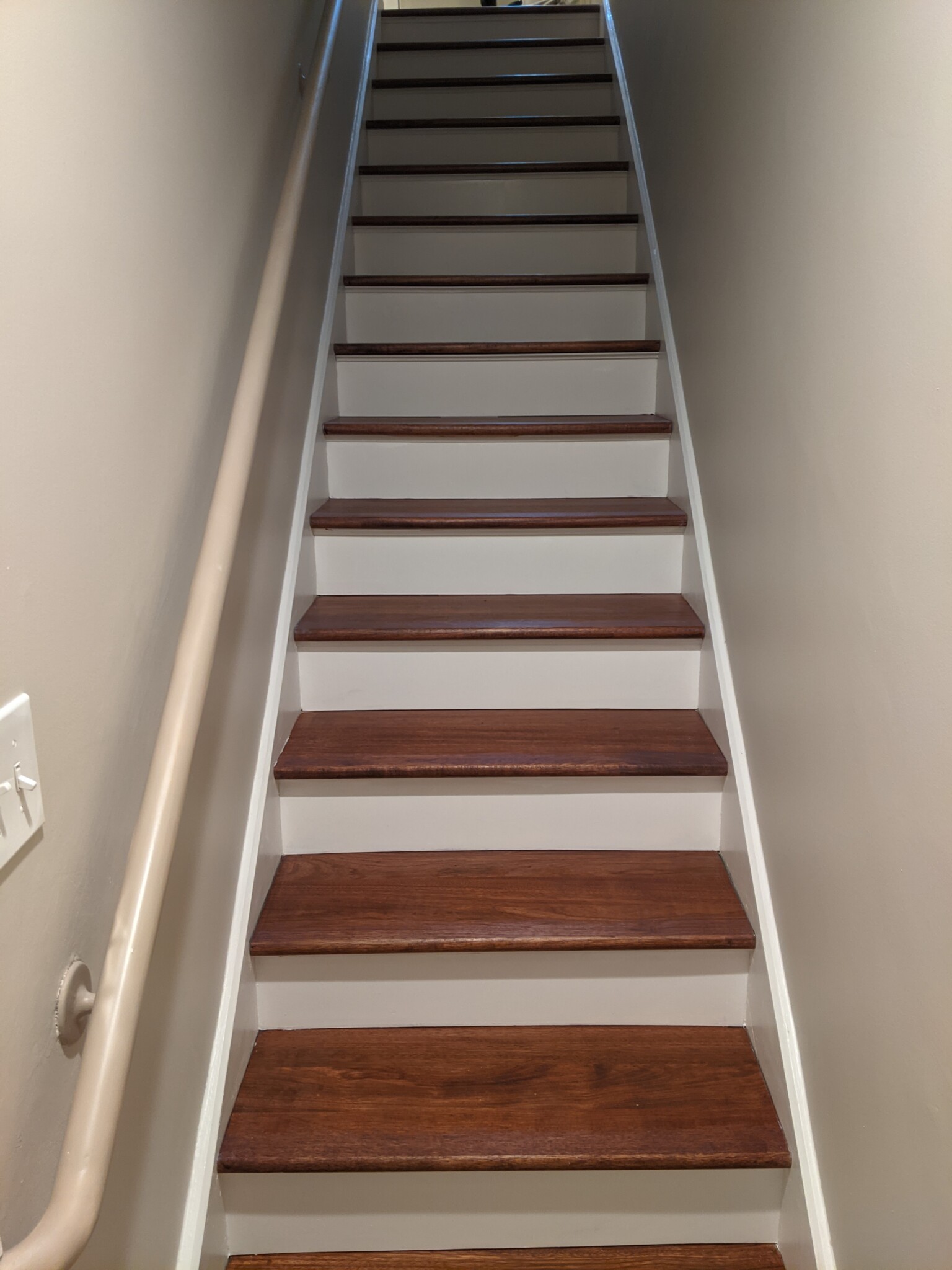 Photos of apartment on Sidney St.,Cambridge MA 02139