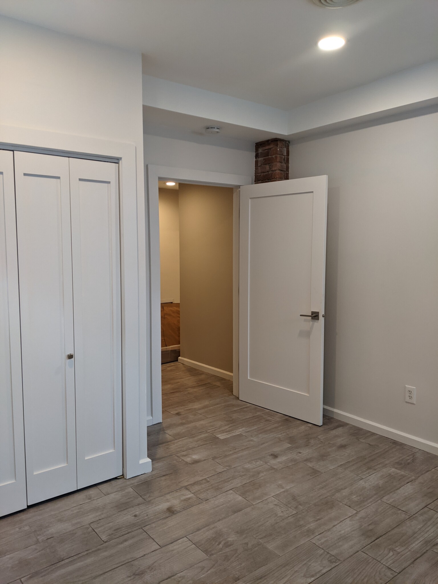 Photos of apartment on Sidney St.,Cambridge MA 02139