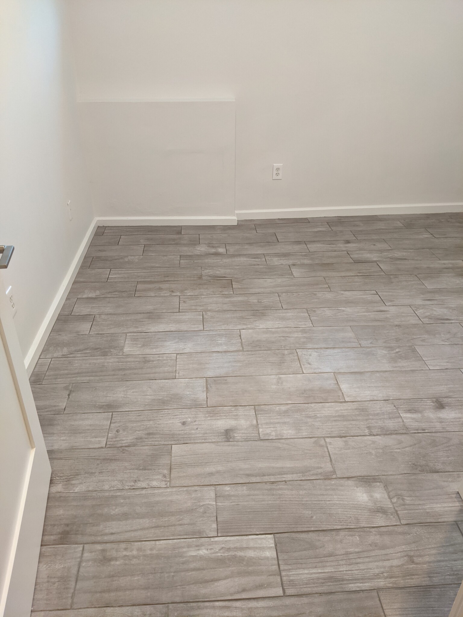 Photos of apartment on Sidney St.,Cambridge MA 02139