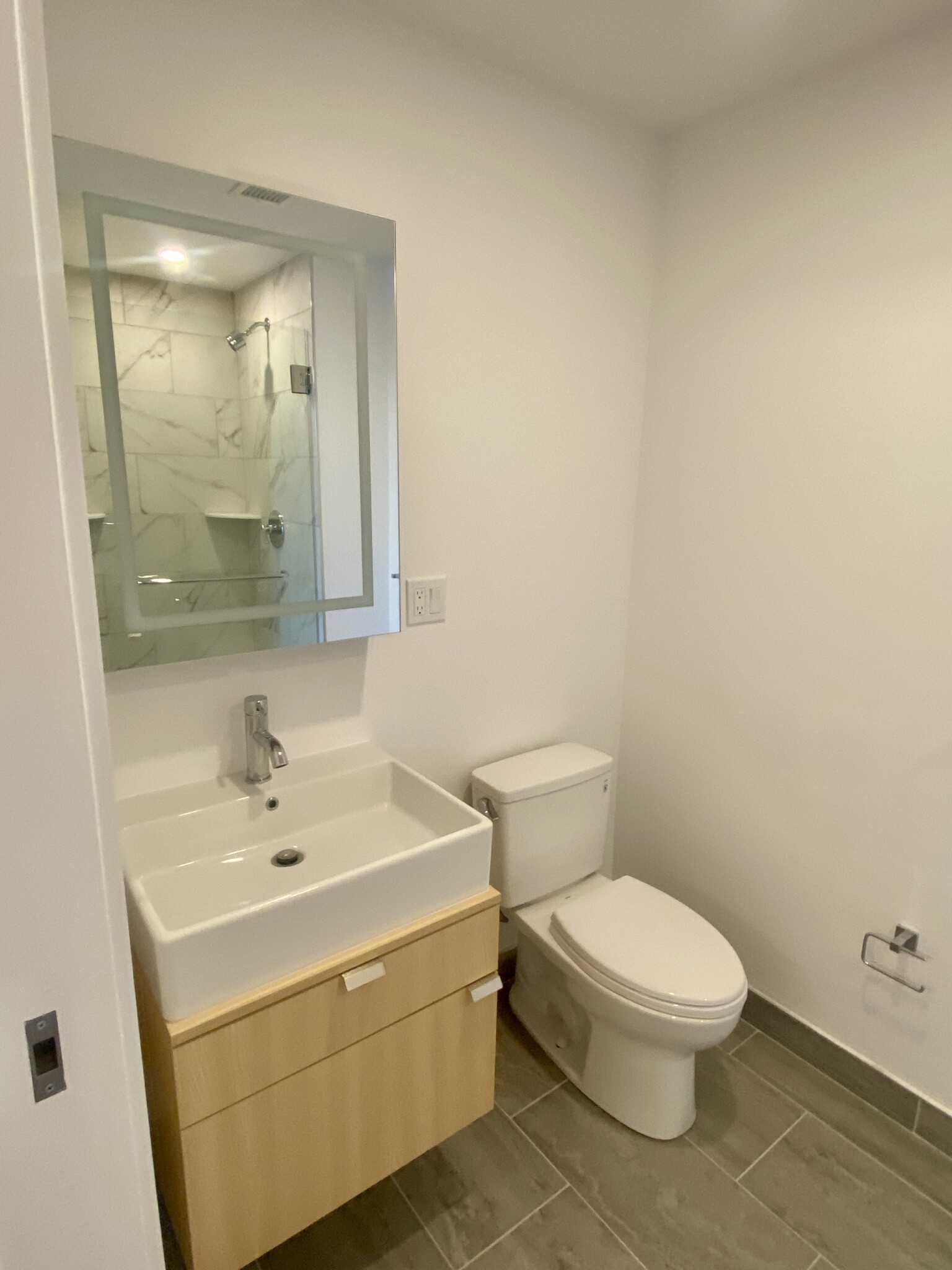 Photos of apartment on Broadway,Somerville MA 02145