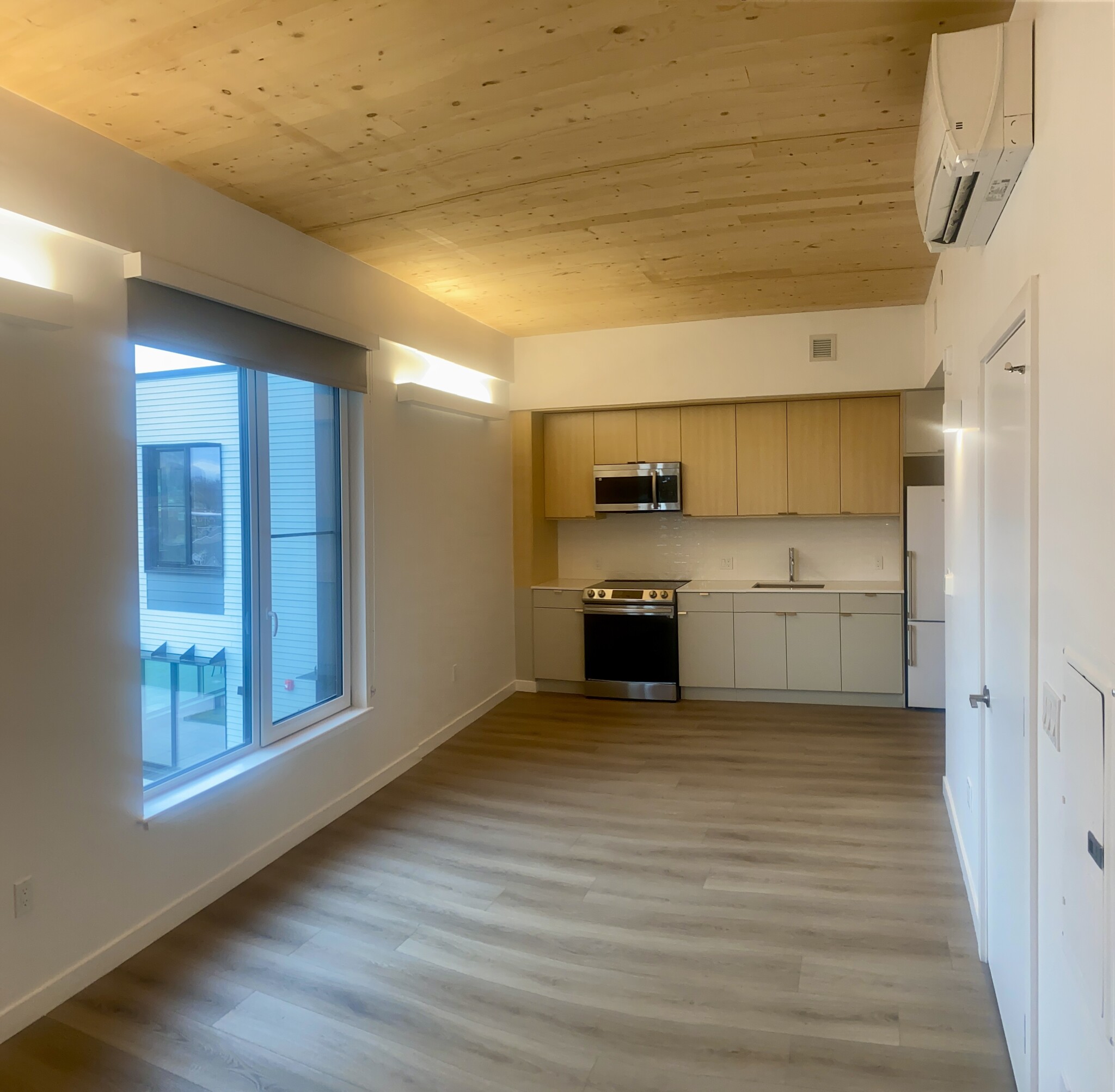 Photos of apartment on Broadway,Somerville MA 02145