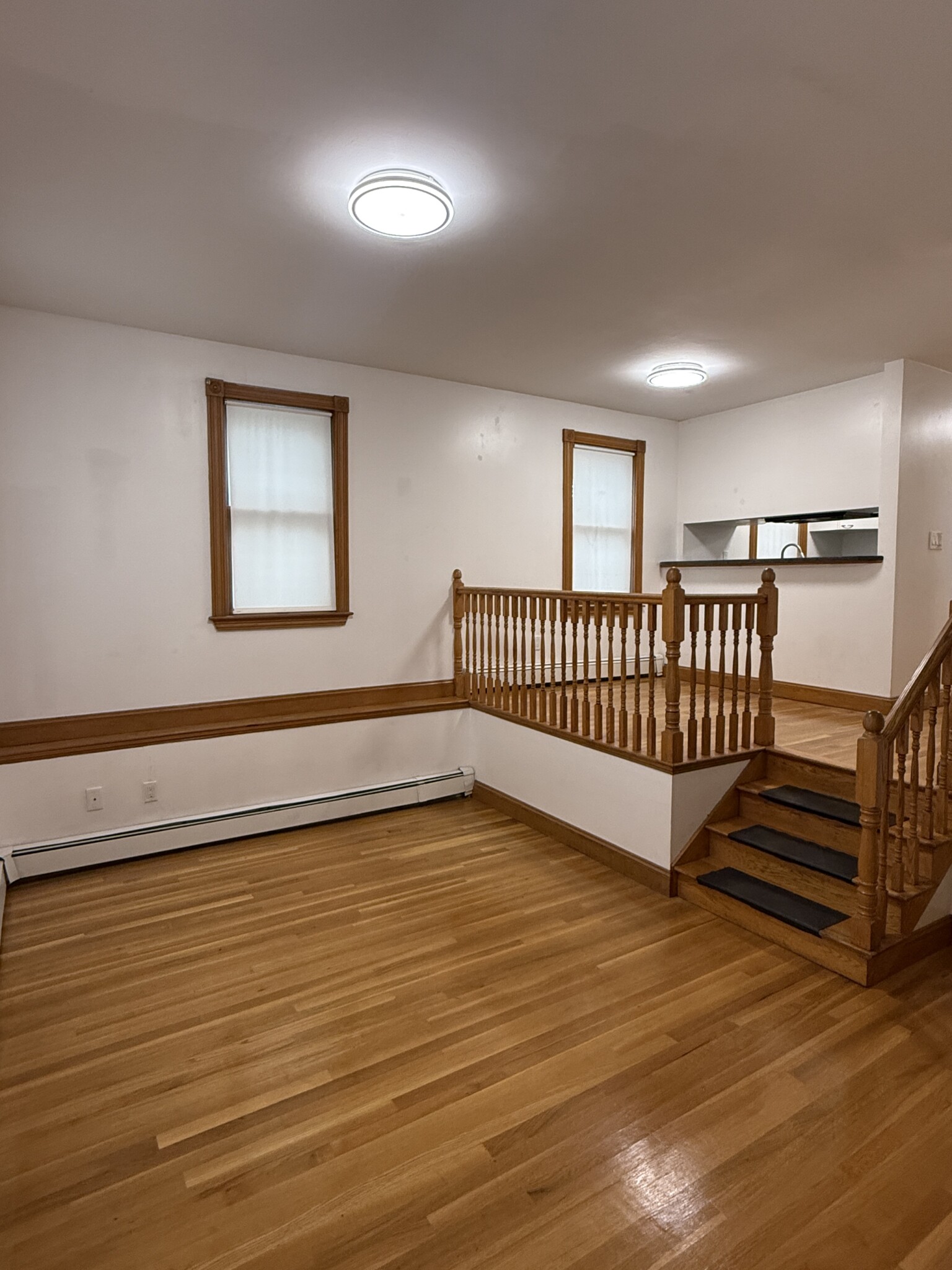 Pictures of  property for rent on Warren St., Cambridge, MA 02141