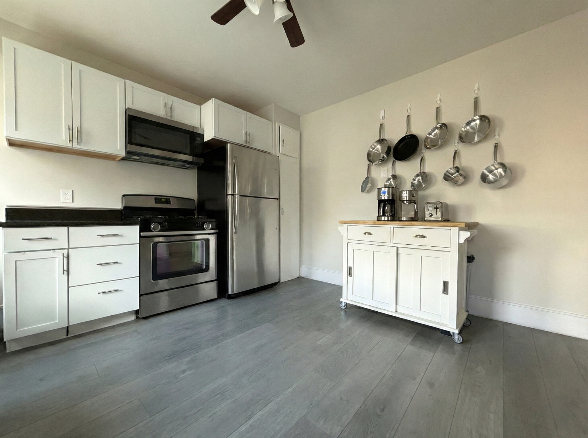 Photos of apartment on George St.,Somerville MA 02145