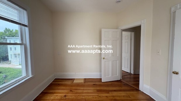 https://ygl-photos.s3.us-west-004.backblazeb2.com/10649W6851d06b70a17.jpg