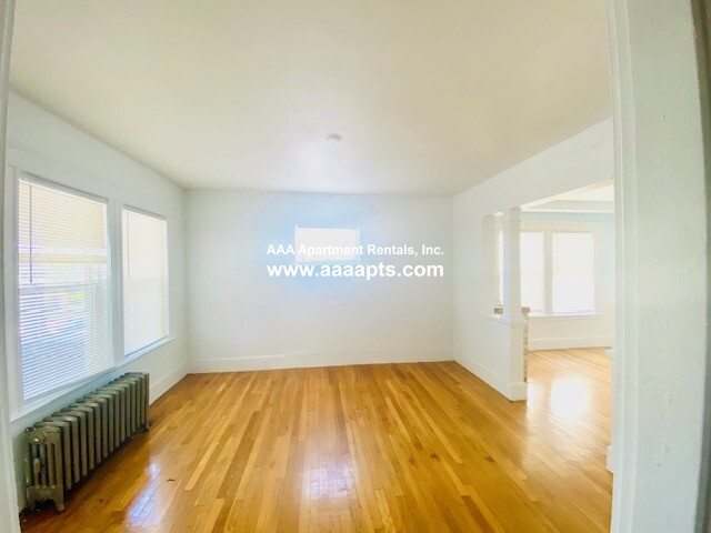 https://ygl-photos.s3.us-west-004.backblazeb2.com/10649W6853323b69aee.jpg