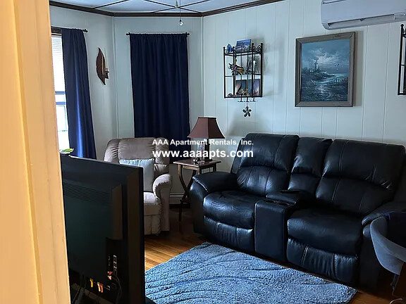 https://ygl-photos.s3.us-west-004.backblazeb2.com/10649W685343d18e84c.jpg