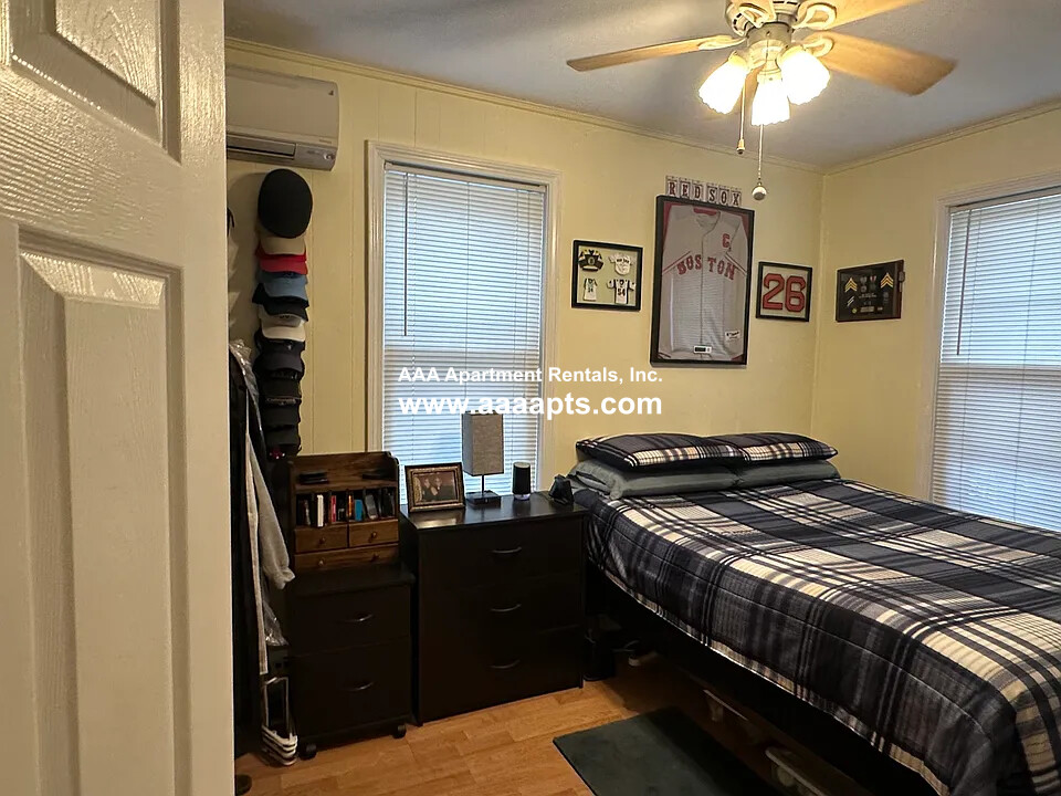 https://ygl-photos.s3.us-west-004.backblazeb2.com/10649W685343dbd5285.jpg
