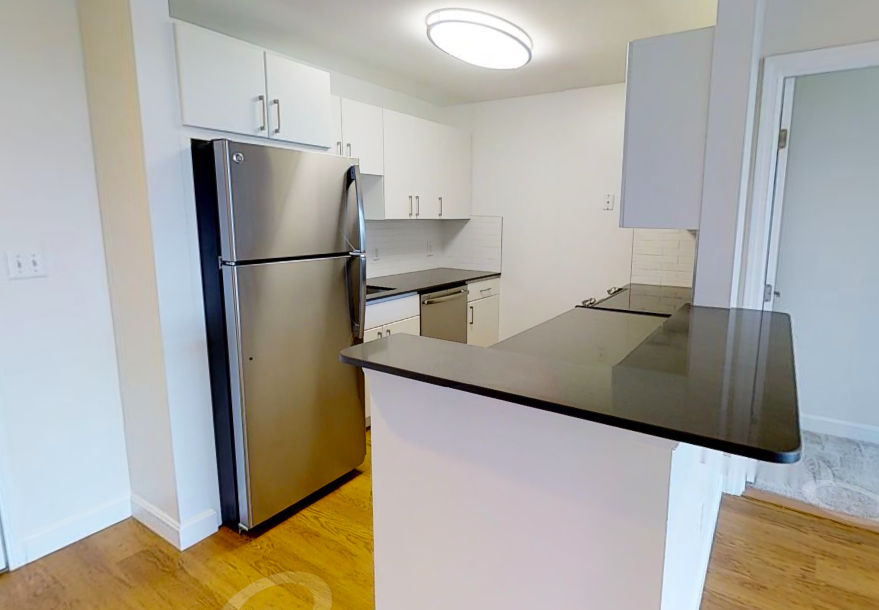 2 bed, 2 bath apartment for rent at 237 Moody St, Waltham — photo 9 of 15