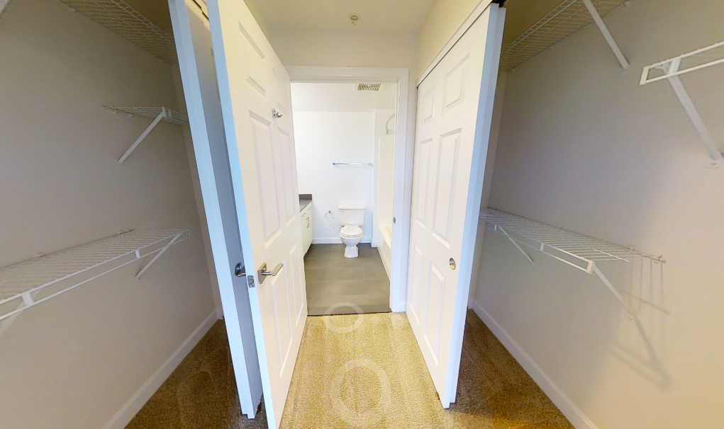 2 bed, 2 bath apartment for rent at 237 Moody St, Waltham — photo 12 of 15