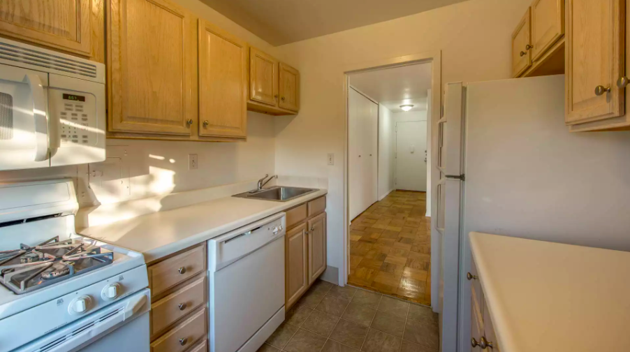 2 bed, 1 bath apartment for rent at 205 Walden St, Cambridge — photo 3 of 15