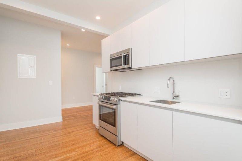 2 bed, 1 bath apartment for rent at 16 19a Forest St, Cambridge — photo 3 of 6